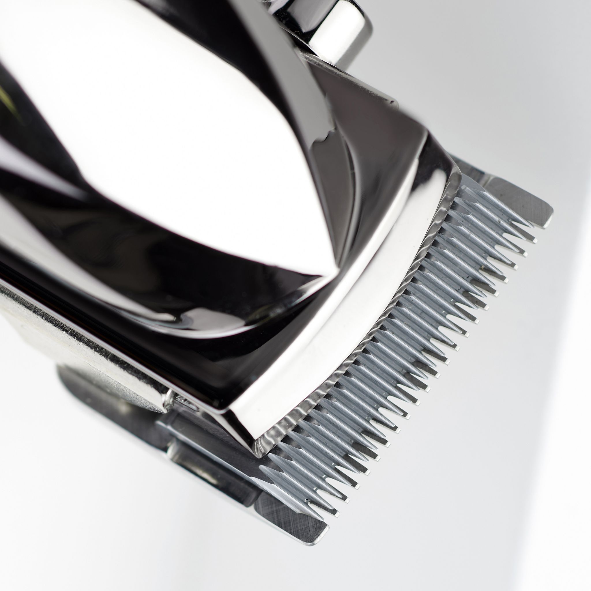 Voir la diapositive 2 : BABYLISS Tondeuse cheveux Super-X Metal Series E996E - Gris