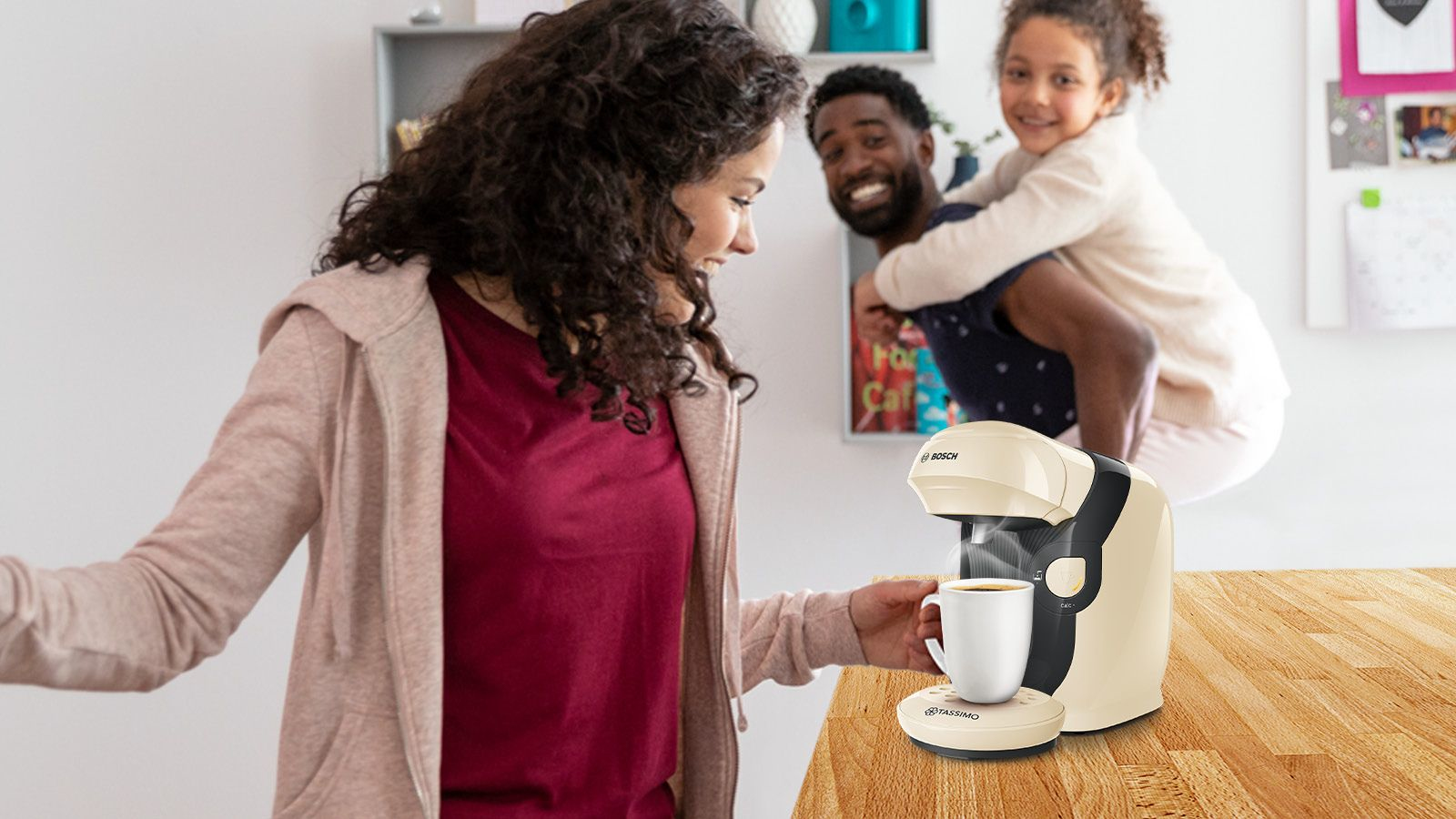 Voir la diapositive 4 : BOSCH Cafetière à dosette Tassimo TAS1107 - Crème