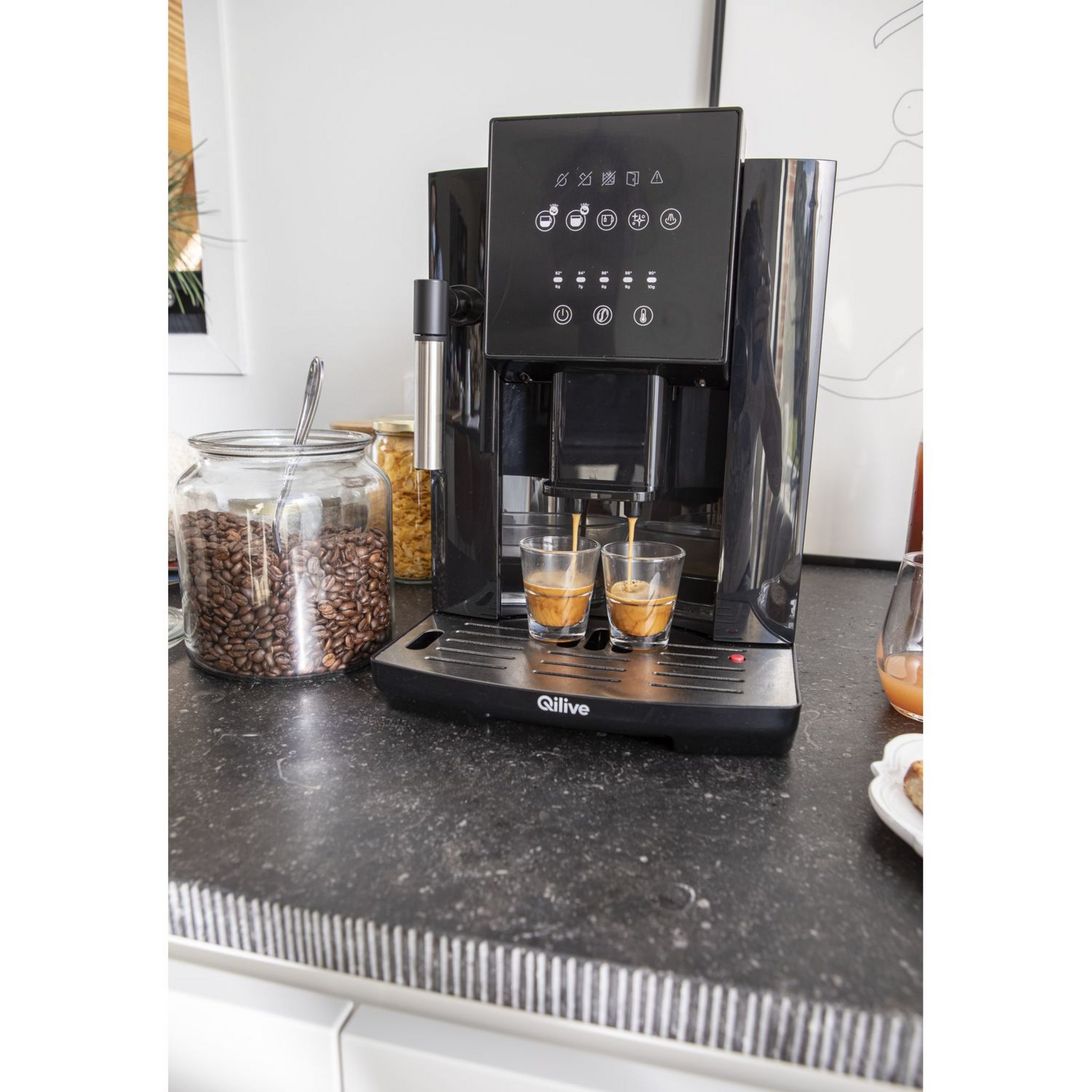 Voir la diapositive 6 : QILIVE Machine à café expresso avec broyeur à grain Q.5404 - Noir