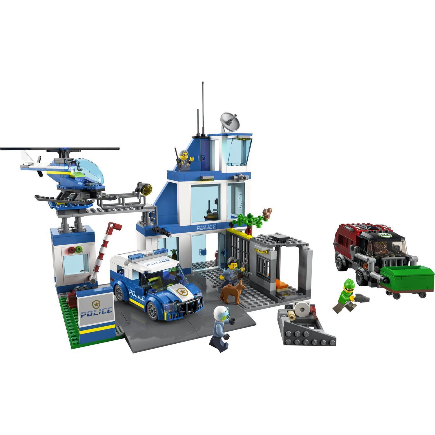Voir la diapositive 2 : LEGO City 60316 - Commissariat de Police