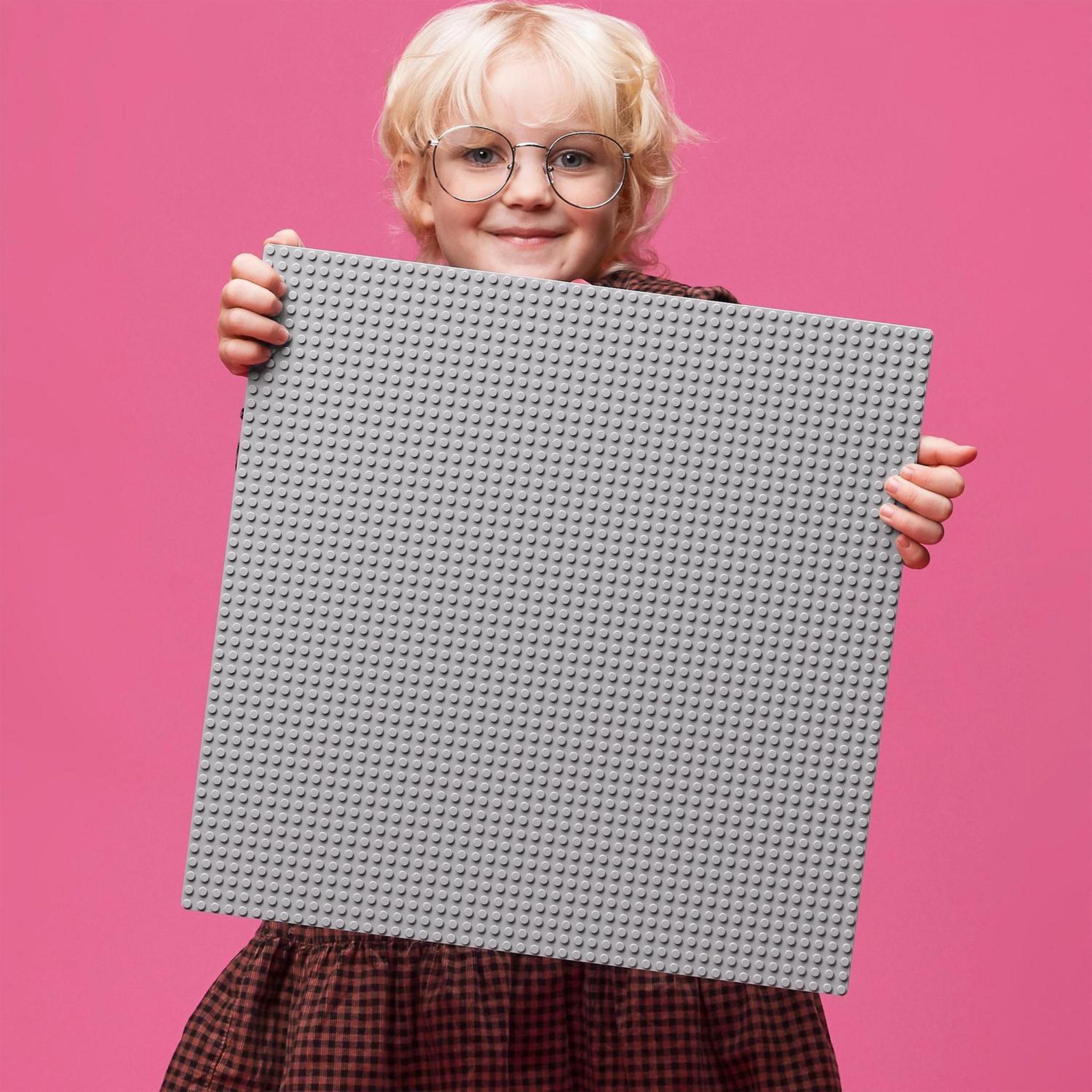 Voir la diapositive 7 : LEGO Classic 11024 - Plaque grise V29 Construction