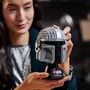 Voir la diapositive 7 : LEGO Star Wars 75328 - Le Casque du Mandalorien
