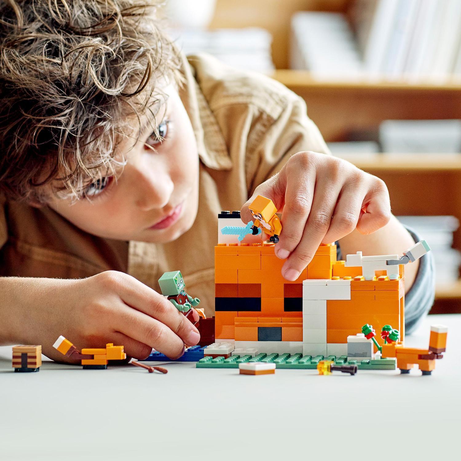 Voir la diapositive 7 : LEGO Minecraft 21178 - Le refuge du renard