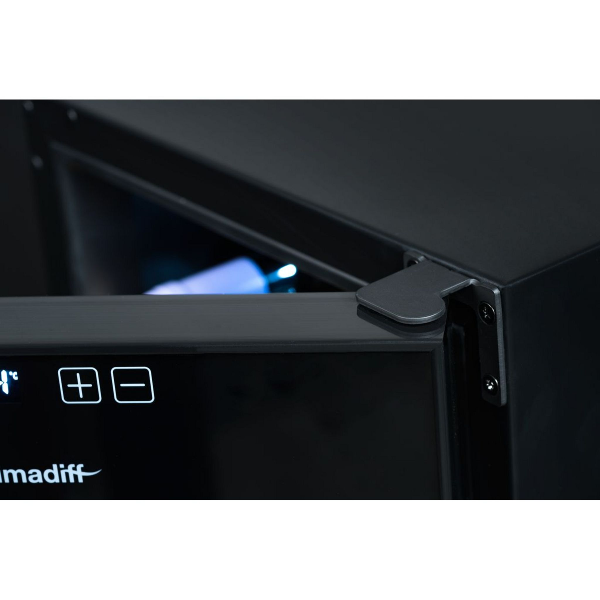 Voir la diapositive 4 : CLIMADIFF Cave de service CC28, 28 bouteilles, 26 dB, Porte vitrée, G