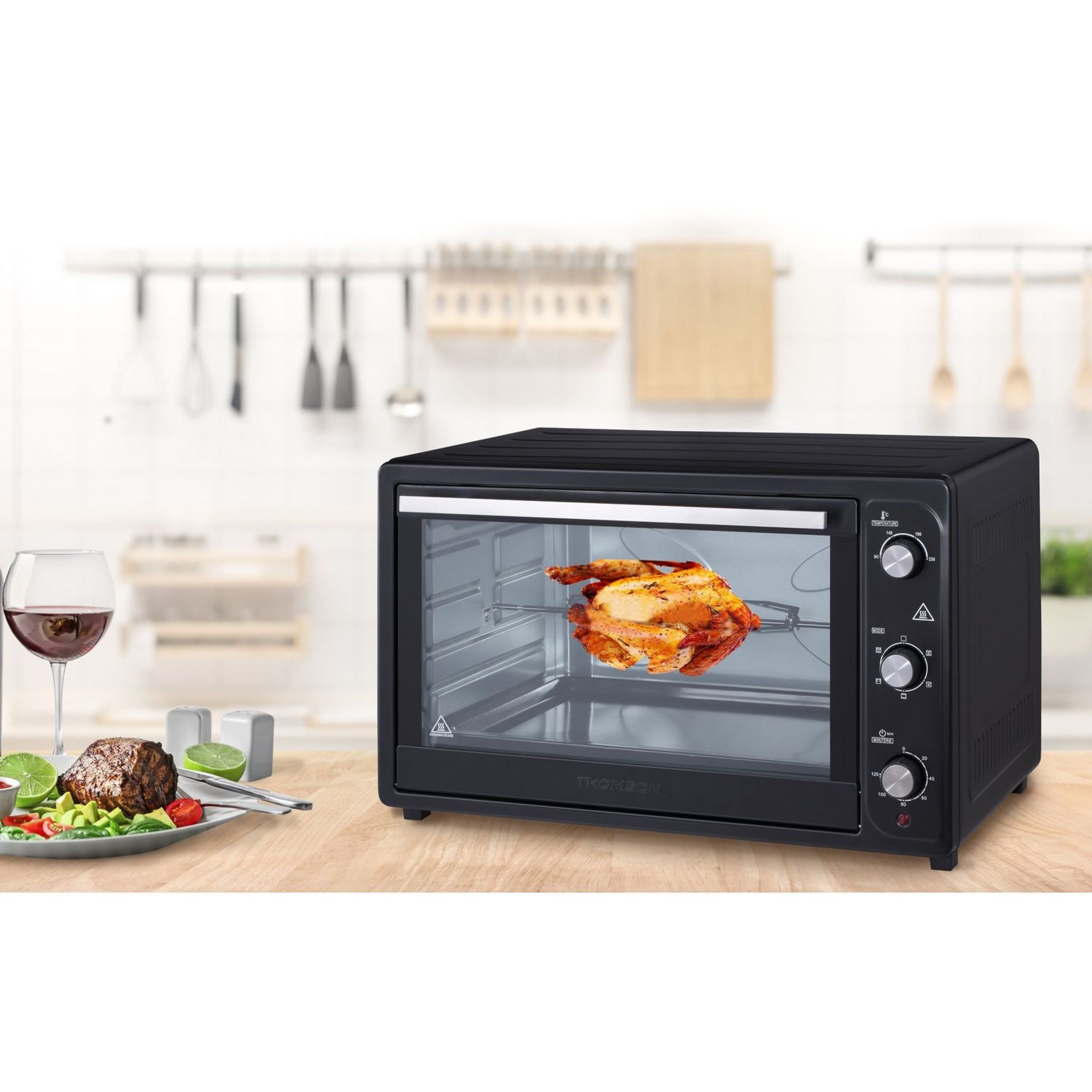 Voir la diapositive 5 : THOMSON Mini four multifonction THEO2185MB - Noir