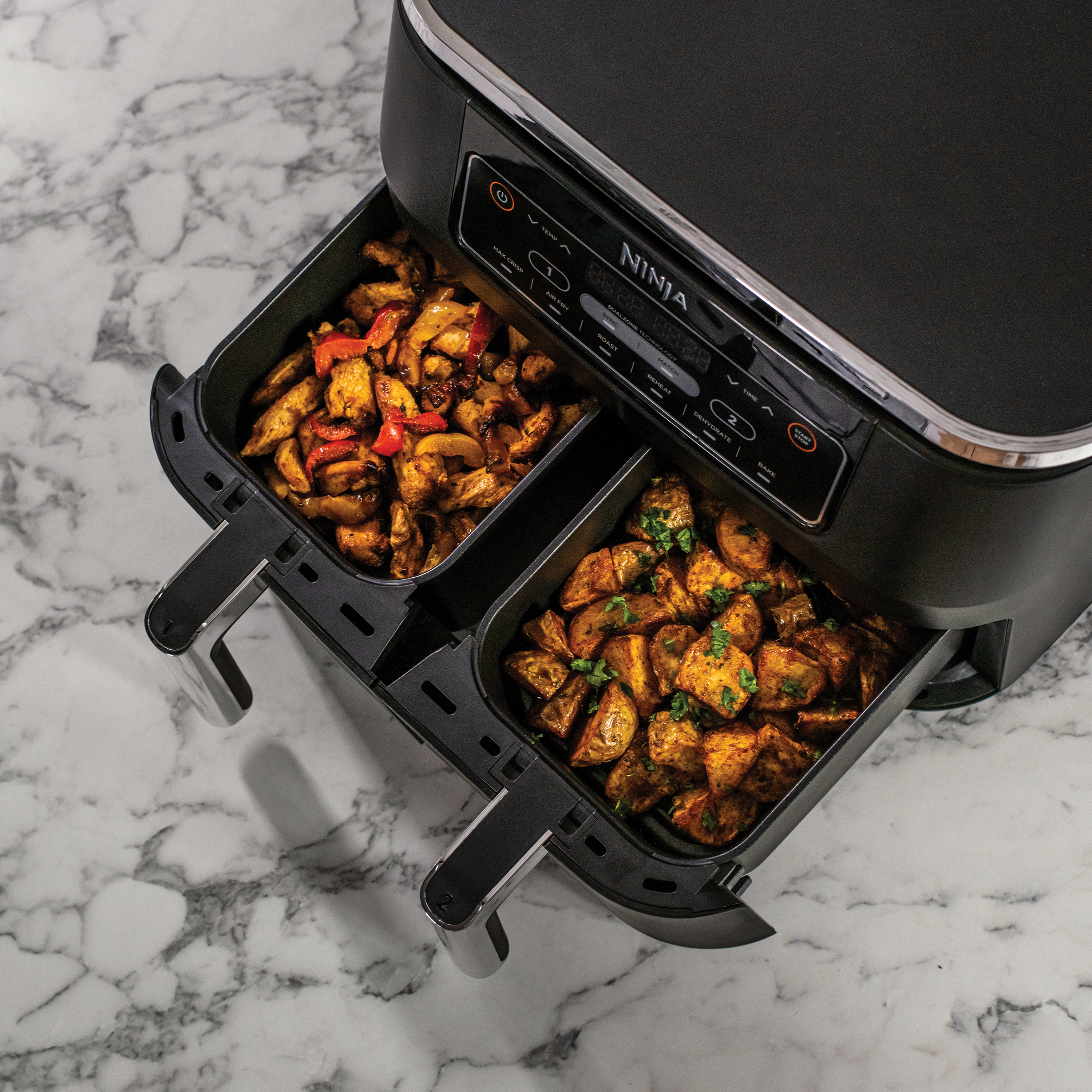 Voir la diapositive 5 : NINJA Friteuse électrique sans huile à air chaud AF300EU - Noir