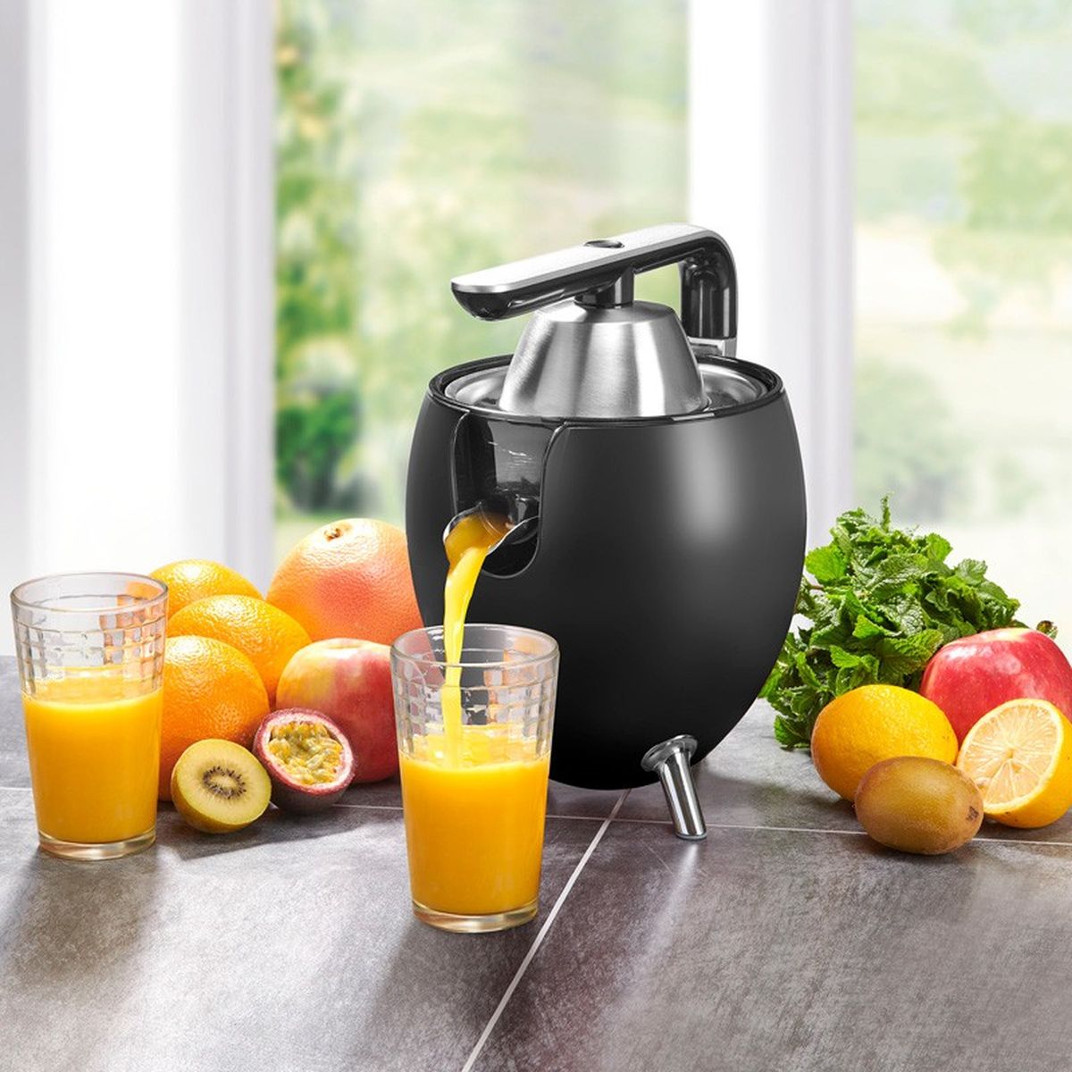 Voir la diapositive 2 : KITCHENCOOK Presse agrume électrique PRESSPOD - Noir