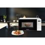 Voir la diapositive 4 : HISENSE Micro-ondes monofonction H20MOWS3 - 700 W - Capacité 20 L - Blanc