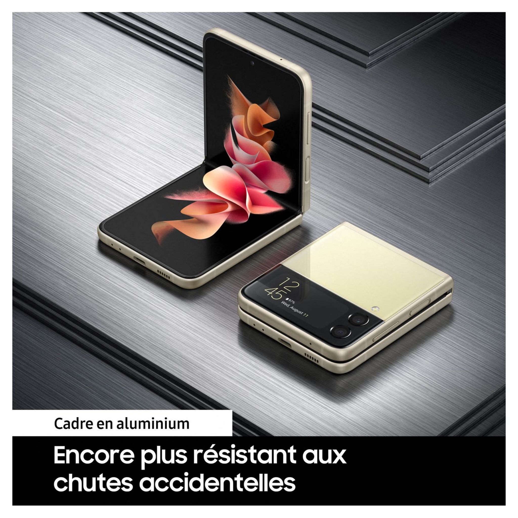 Voir la diapositive 2 : SAMSUNG Galaxy Z Flip3 5G - 128 Go - Lavande