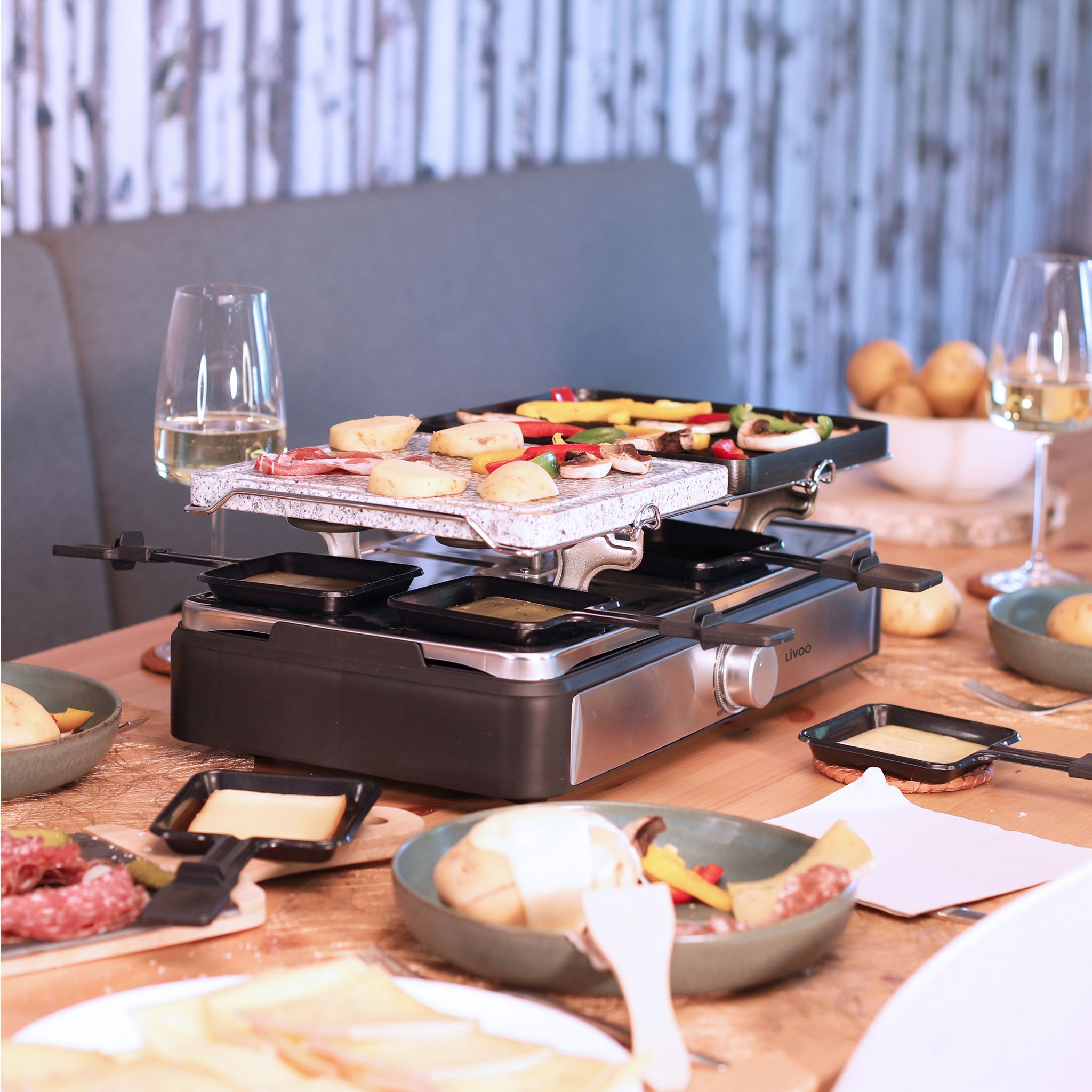 Voir la diapositive 3 : LIVOO Appareil à raclette DOC258 - Noir et gris