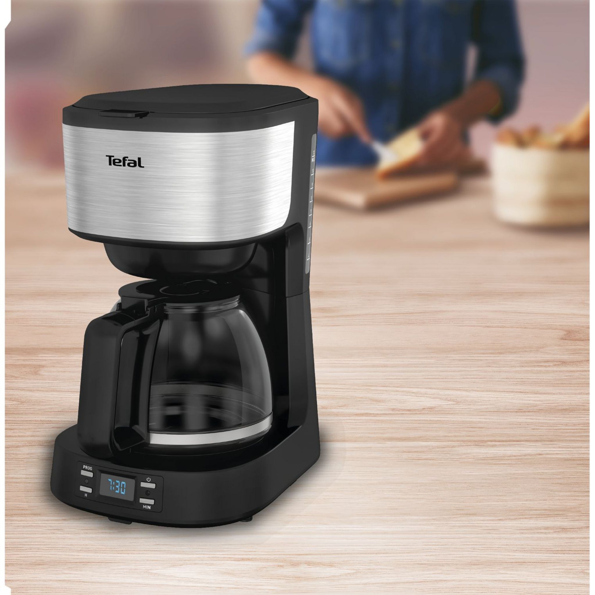 Voir la diapositive 4 : TEFAL Cafetière à filtre programmable CM520D10 - Inox