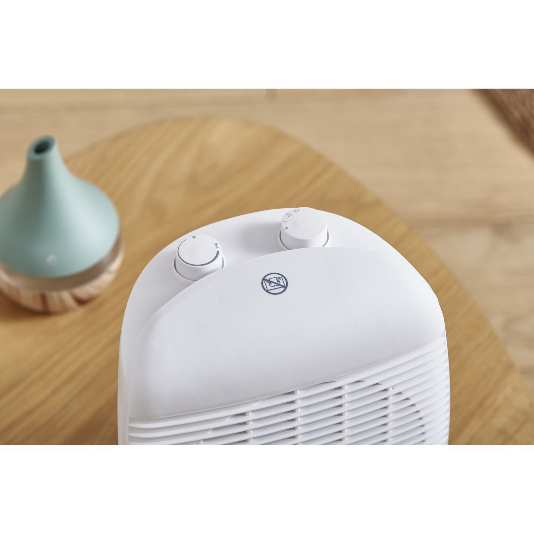 Voir la diapositive 3 : QILIVE Chauffage soufflant salle de bain Q.6112 - Blanc