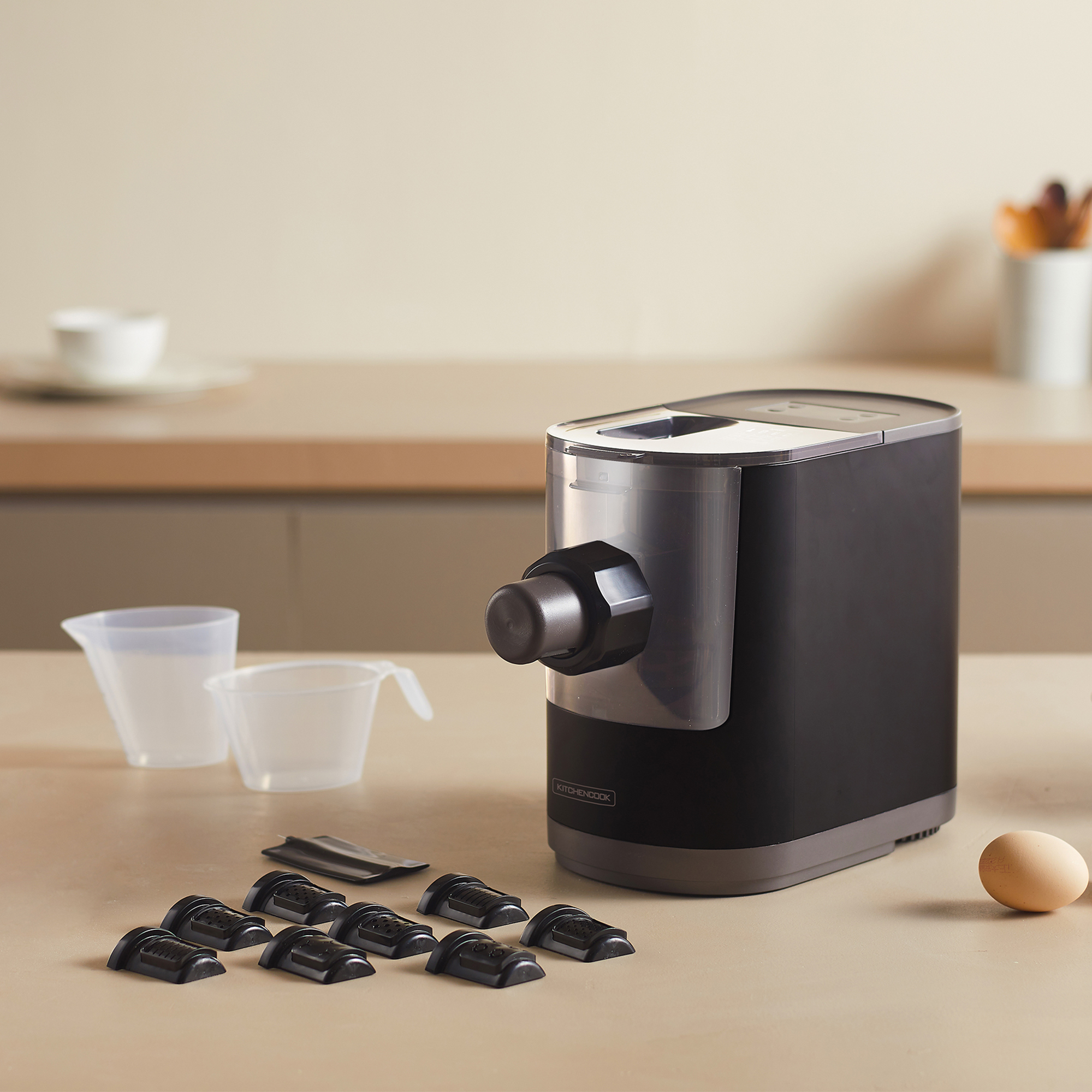Voir la diapositive 4 : KITCHENCOOK Machine à pâtes KPASTA 24M - Noir
