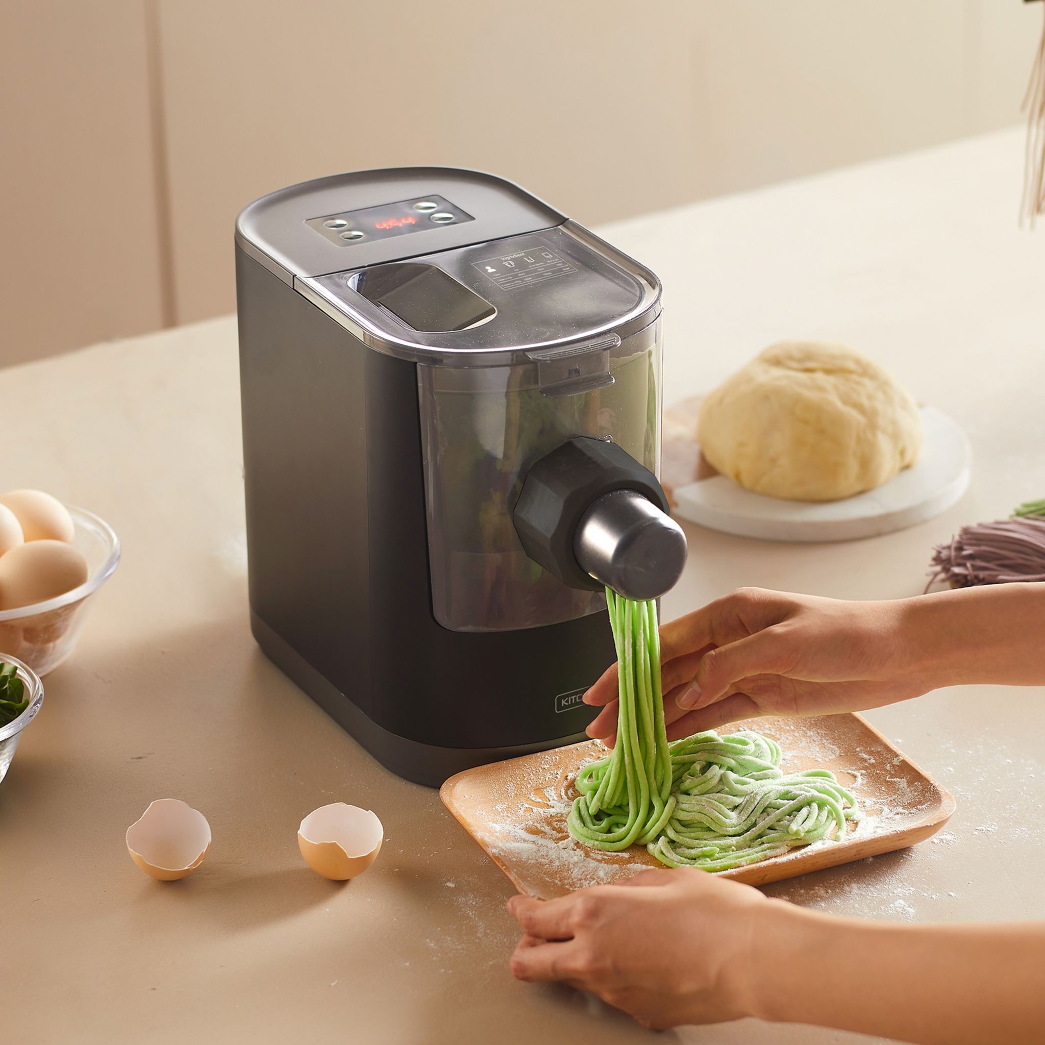 Voir la diapositive 5 : KITCHENCOOK Machine à pâtes KPASTA 24M - Noir