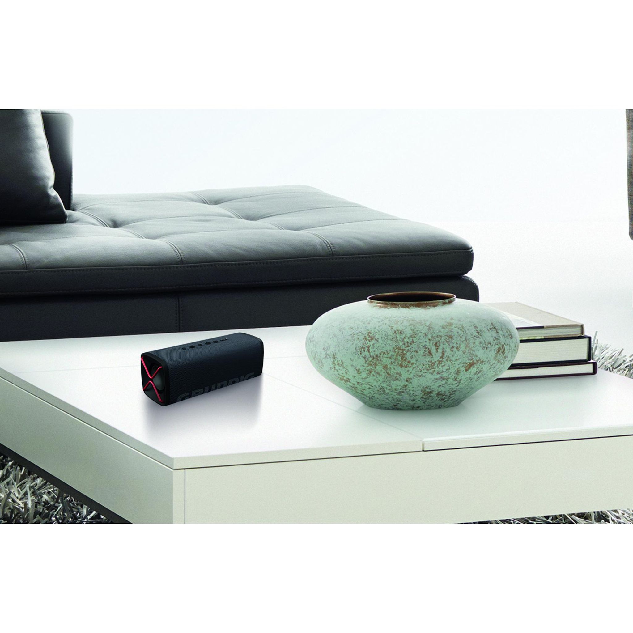 Voir la diapositive 8 : GRUNDIG Enceinte Club Waterproof - Noir