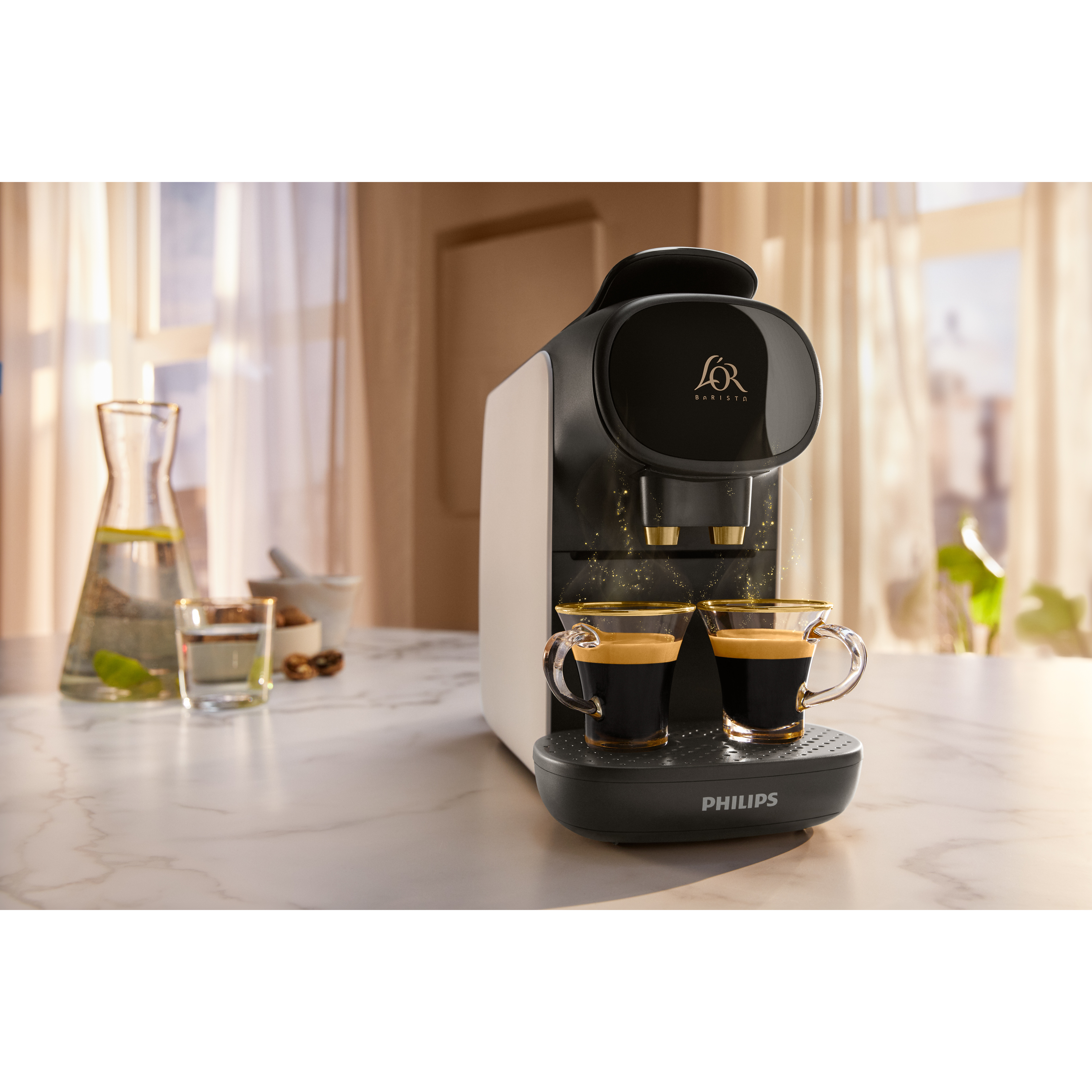 Voir la diapositive 9 : L'OR Cafetière à dosette L'Or Barista LM9012/03 - Blanche
