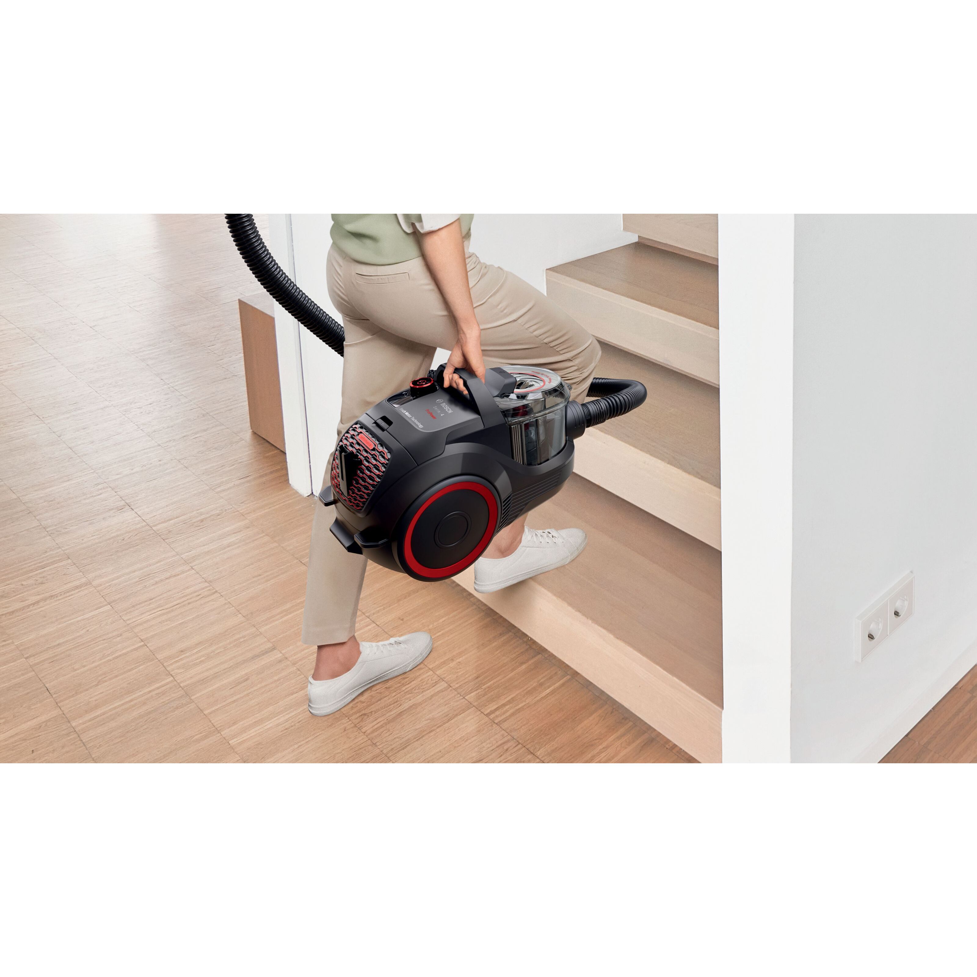 Voir la diapositive 12 : BOSCH Aspirateur traîneau sans sac BGS21POW2 - Noir