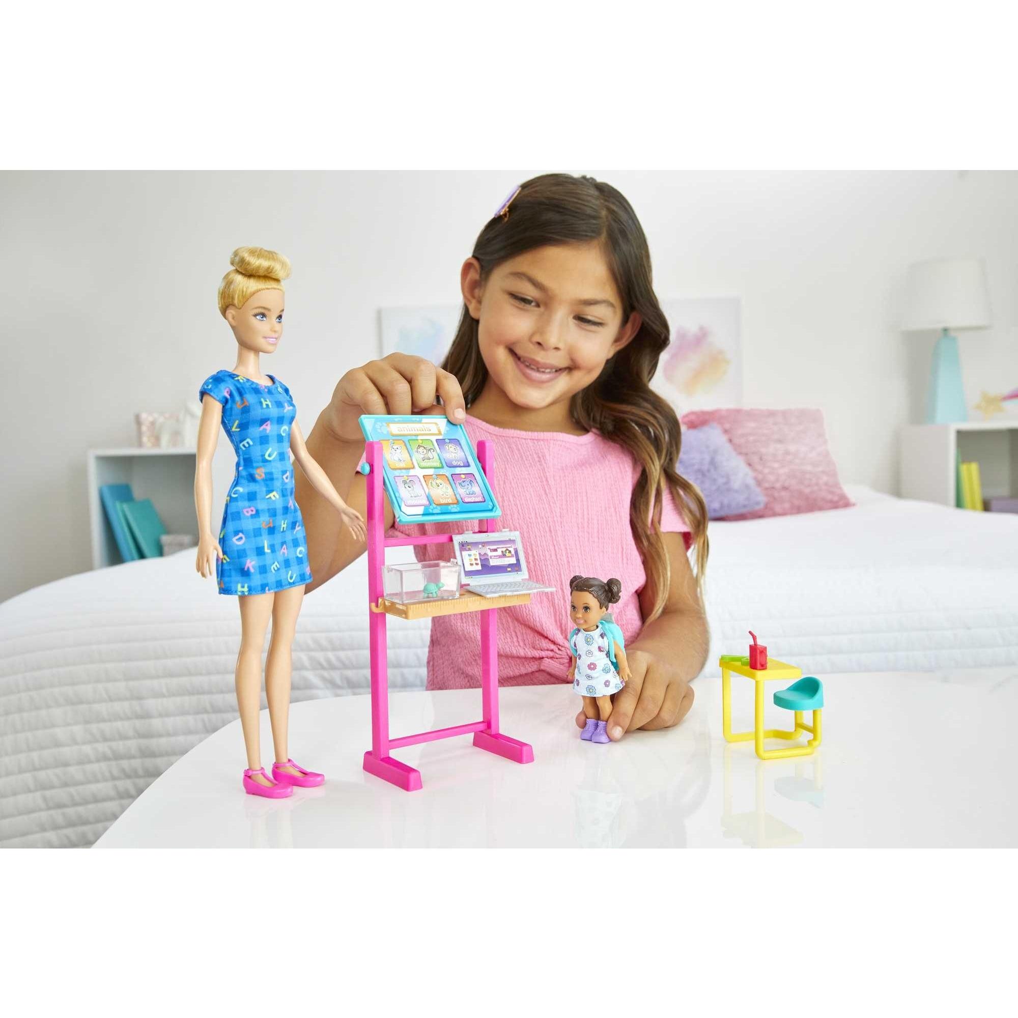 Voir la diapositive 4 : MATTEL Poupée Barbie Maitresse d'école