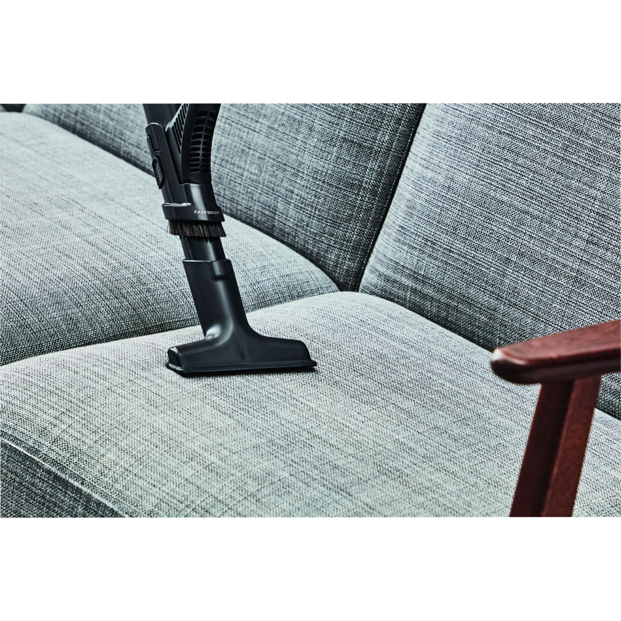 Voir la diapositive 17 : ROWENTA Aspirateur traîneau avec sac RO7457EA - Blanc