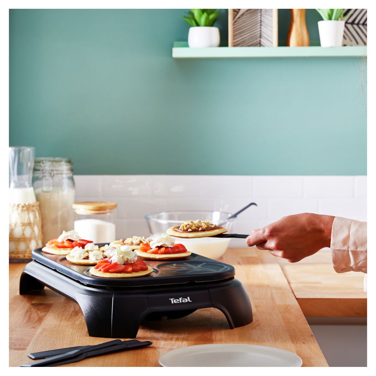 Voir la diapositive 10 : TEFAL Crêpière Eco Crep'Party PY55E810 - Noir
