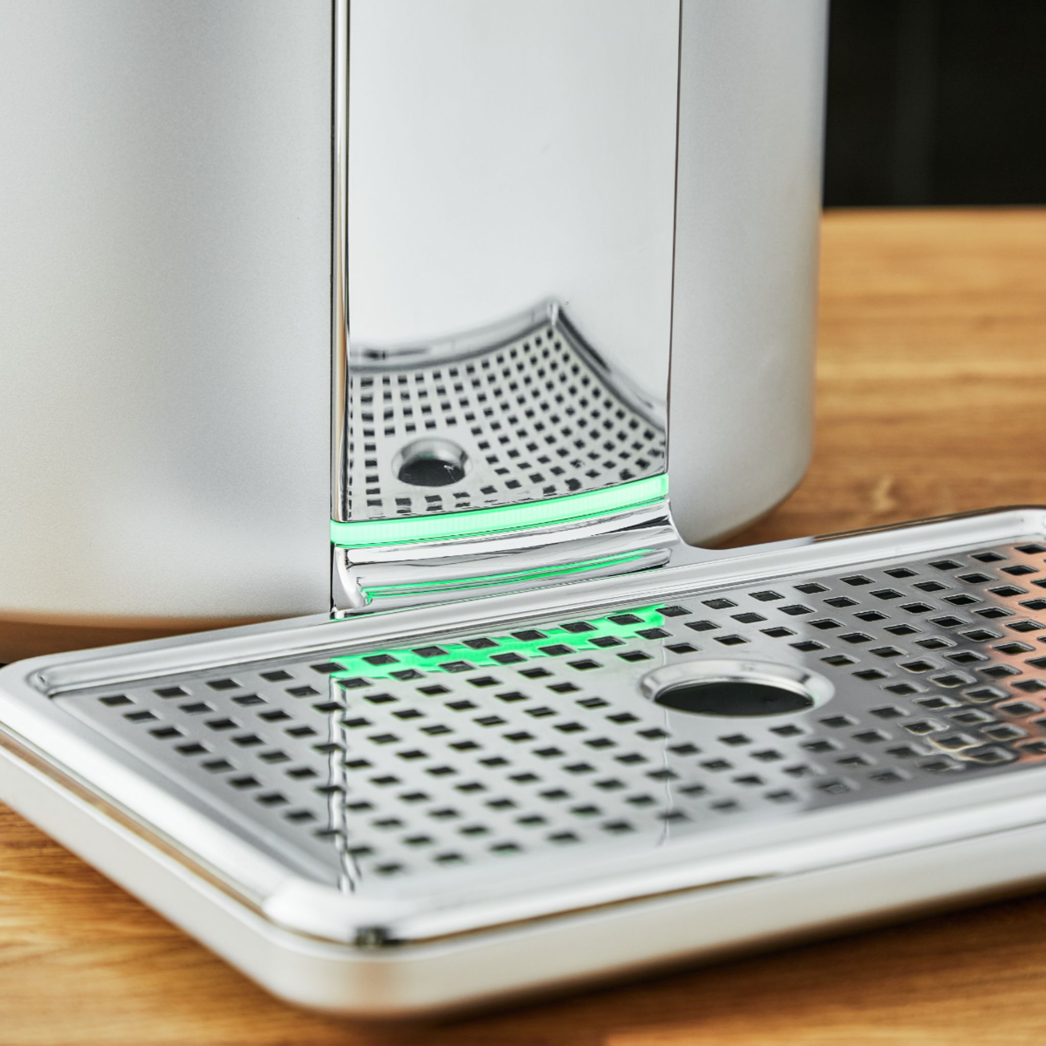 Voir la diapositive 2 : KRUPS Tireuse à bière beertender VB452E10 - Argent