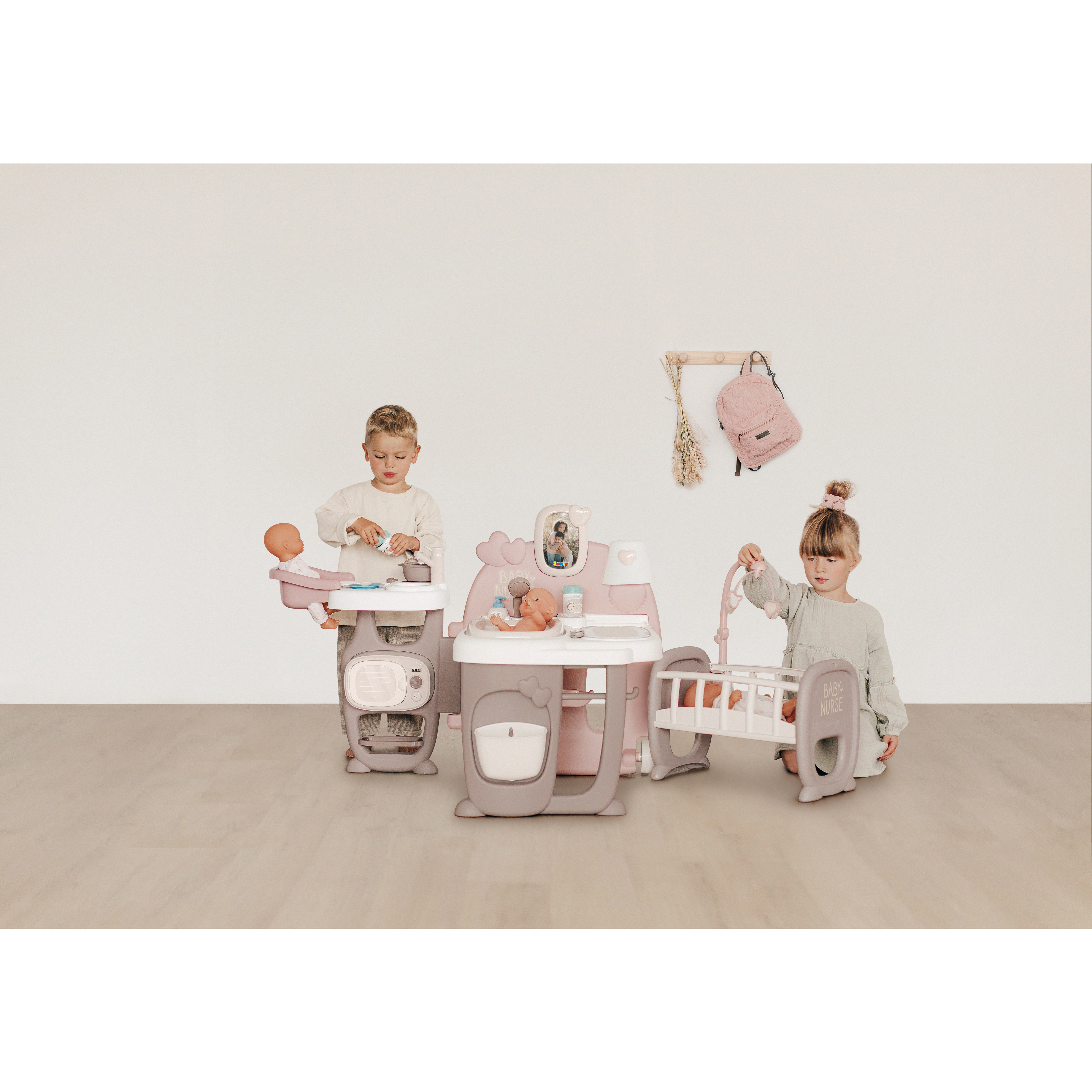 Voir la diapositive 5 : SMOBY Baby Nurse Grande maison de bébés