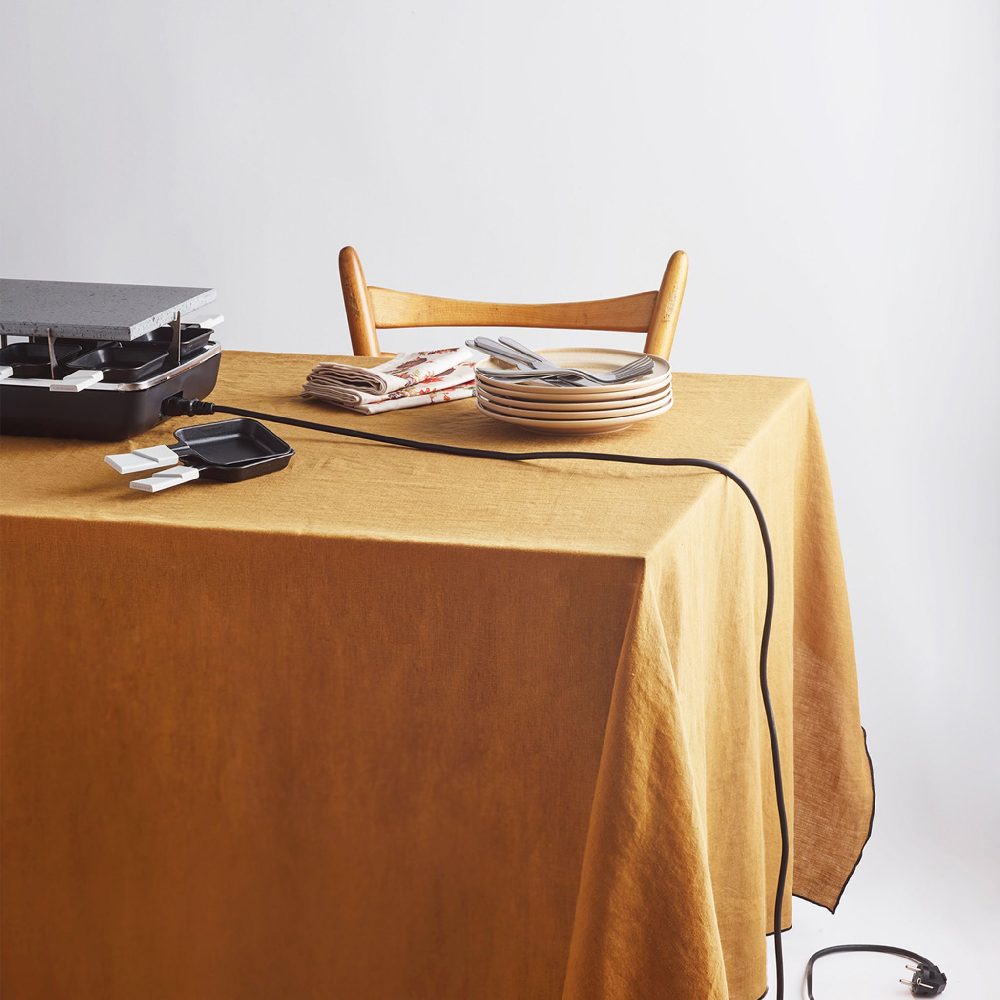 Voir la diapositive 3 : LAGRANGE Appareil à raclette 8 personnes 179201 - Noir