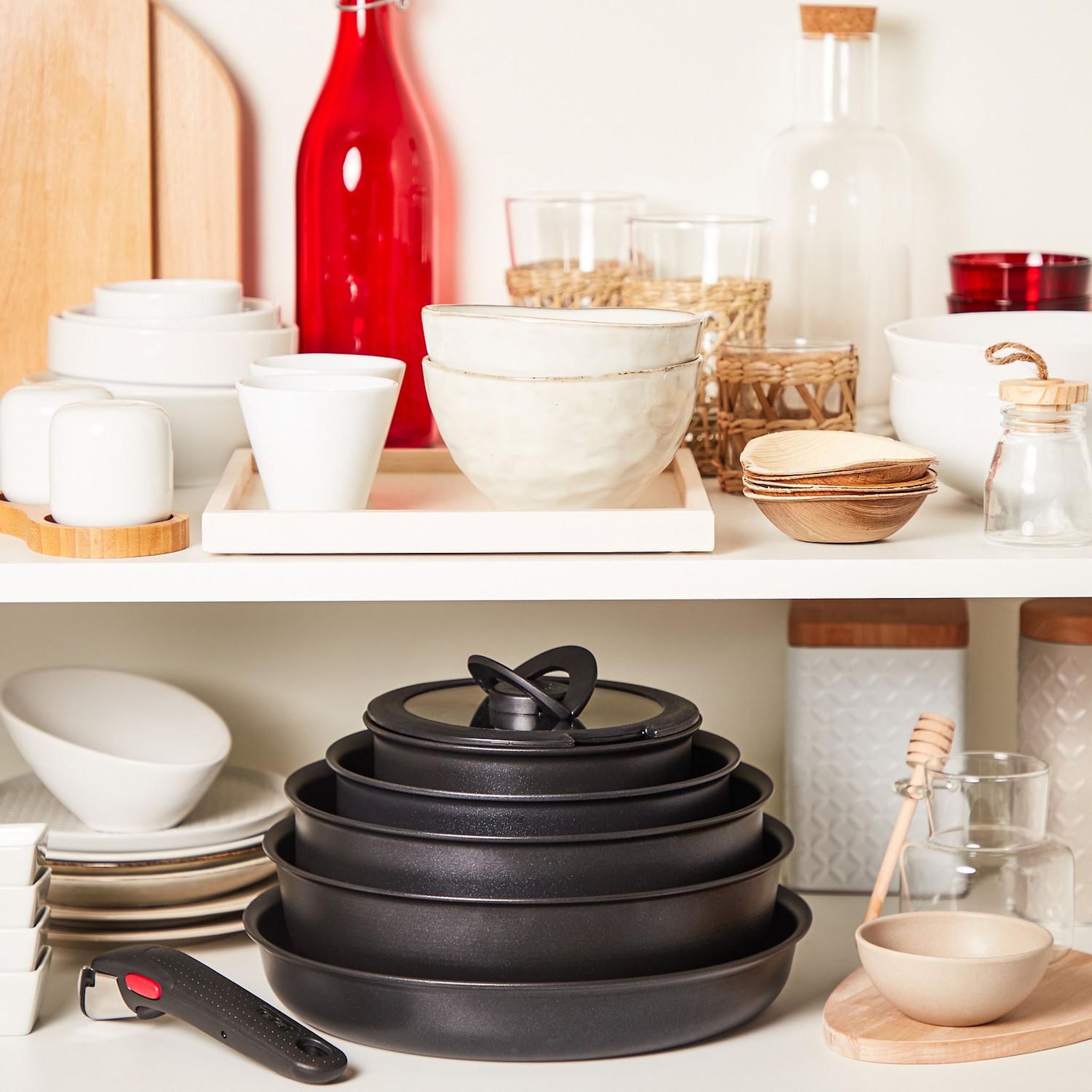 Voir la diapositive 5 : TEFAL Casserole induction ECO RESIST INGENIO 16 cm