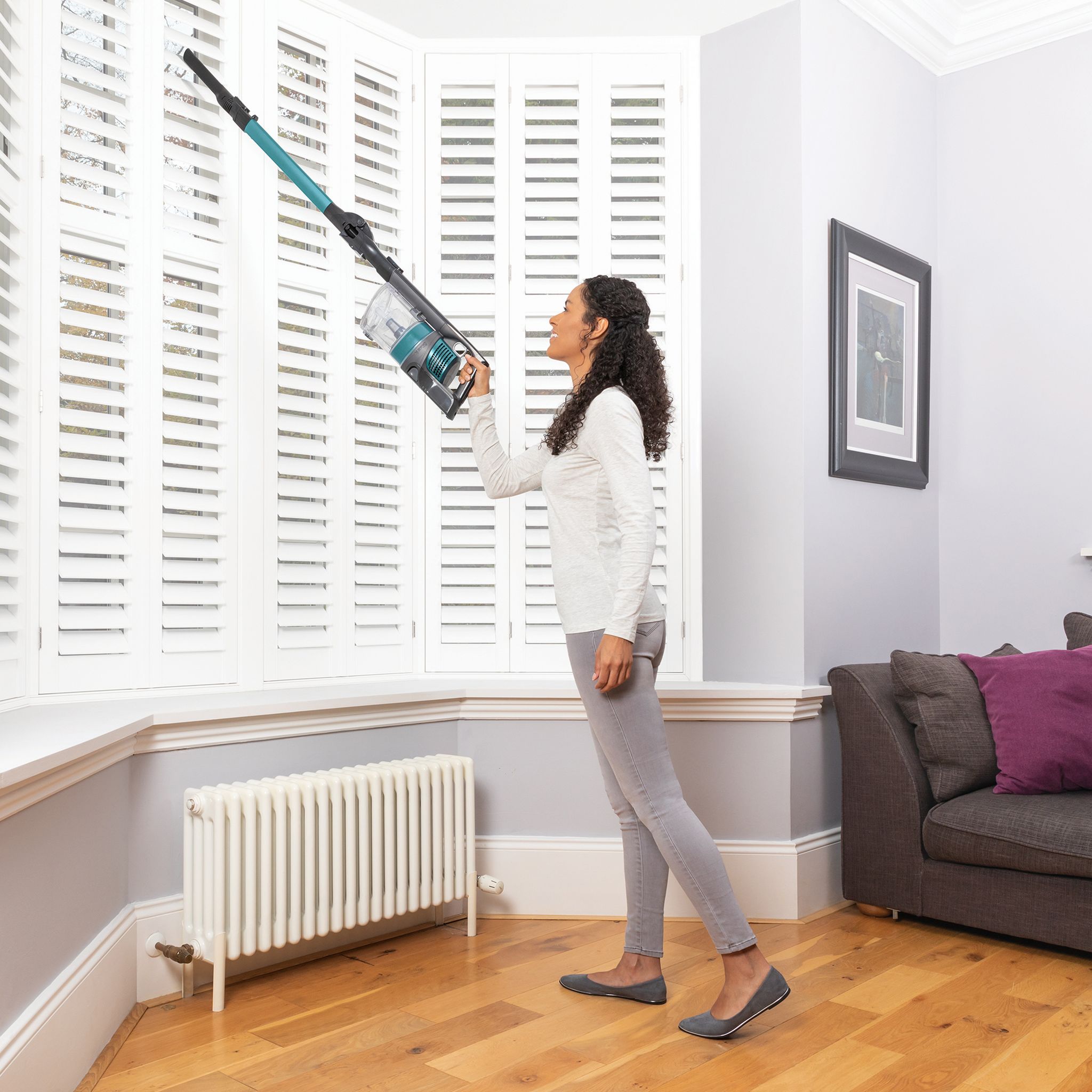 Voir la diapositive 6 : SHARK Aspirateur balai IZ201EUT - Bleu