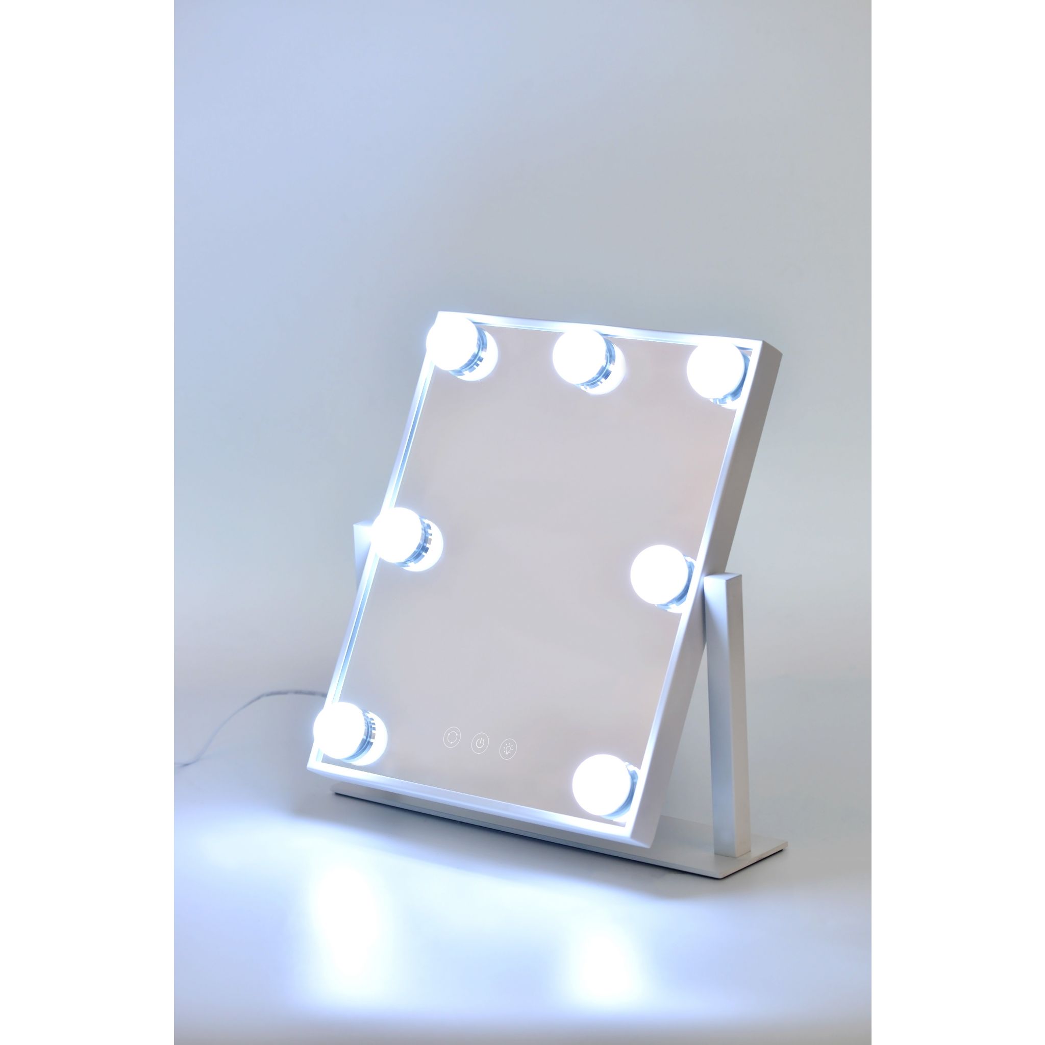 Voir la diapositive 9 : QILIVE Miroir maquillage Hollywood 600102915 - Blanc