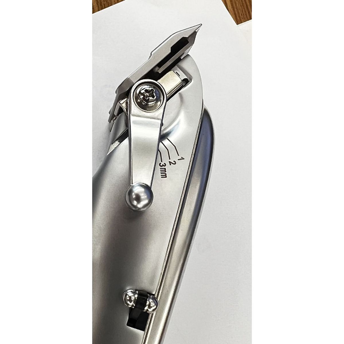 QILIVE Tondeuse cheveux Q.7902 - Gris