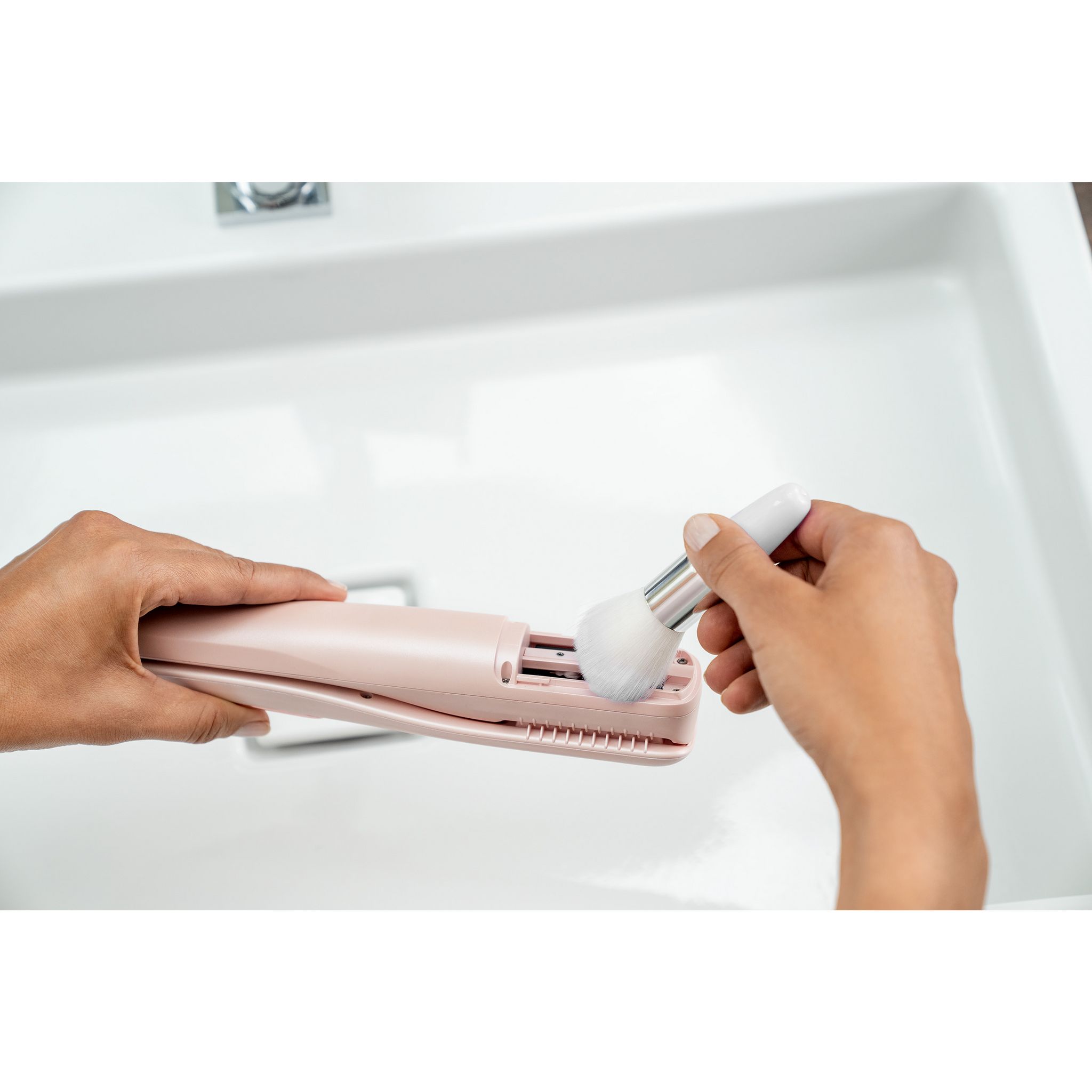 Voir la diapositive 6 : BEURER Brosse anti-fourche HT22 - Rose