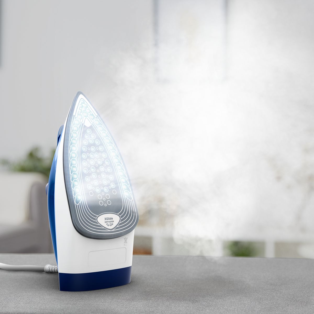 CALOR Fer à repasser vapeur FV2848C0 - Bleu