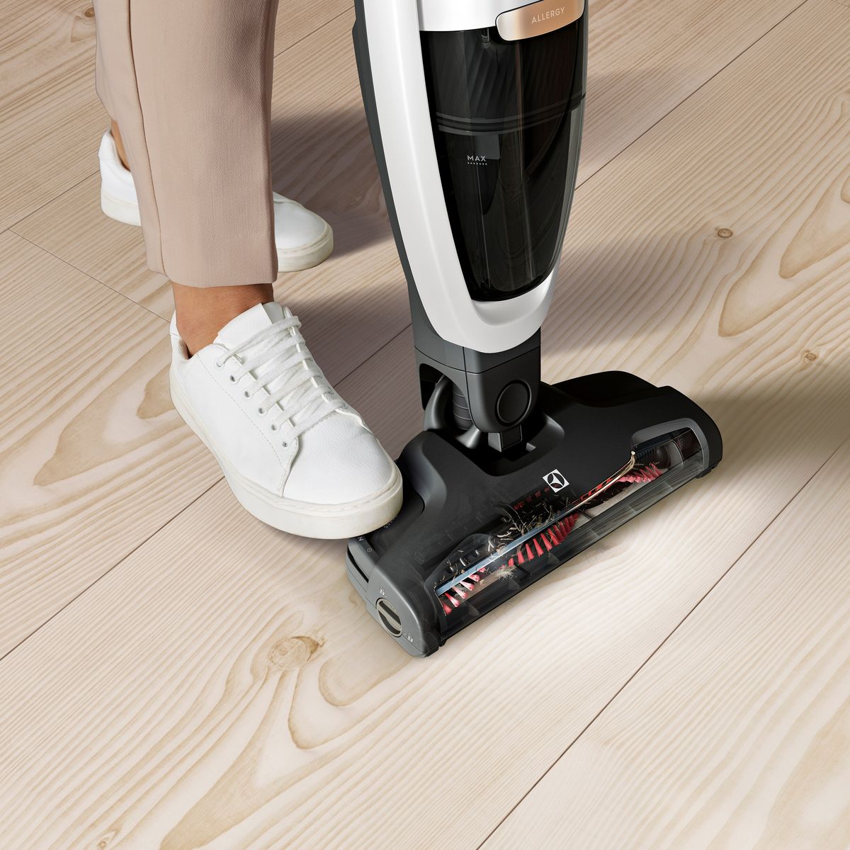 ELECTROLUX Aspirateur balai sans fil sans sac WQ81-ALRS - Blanc