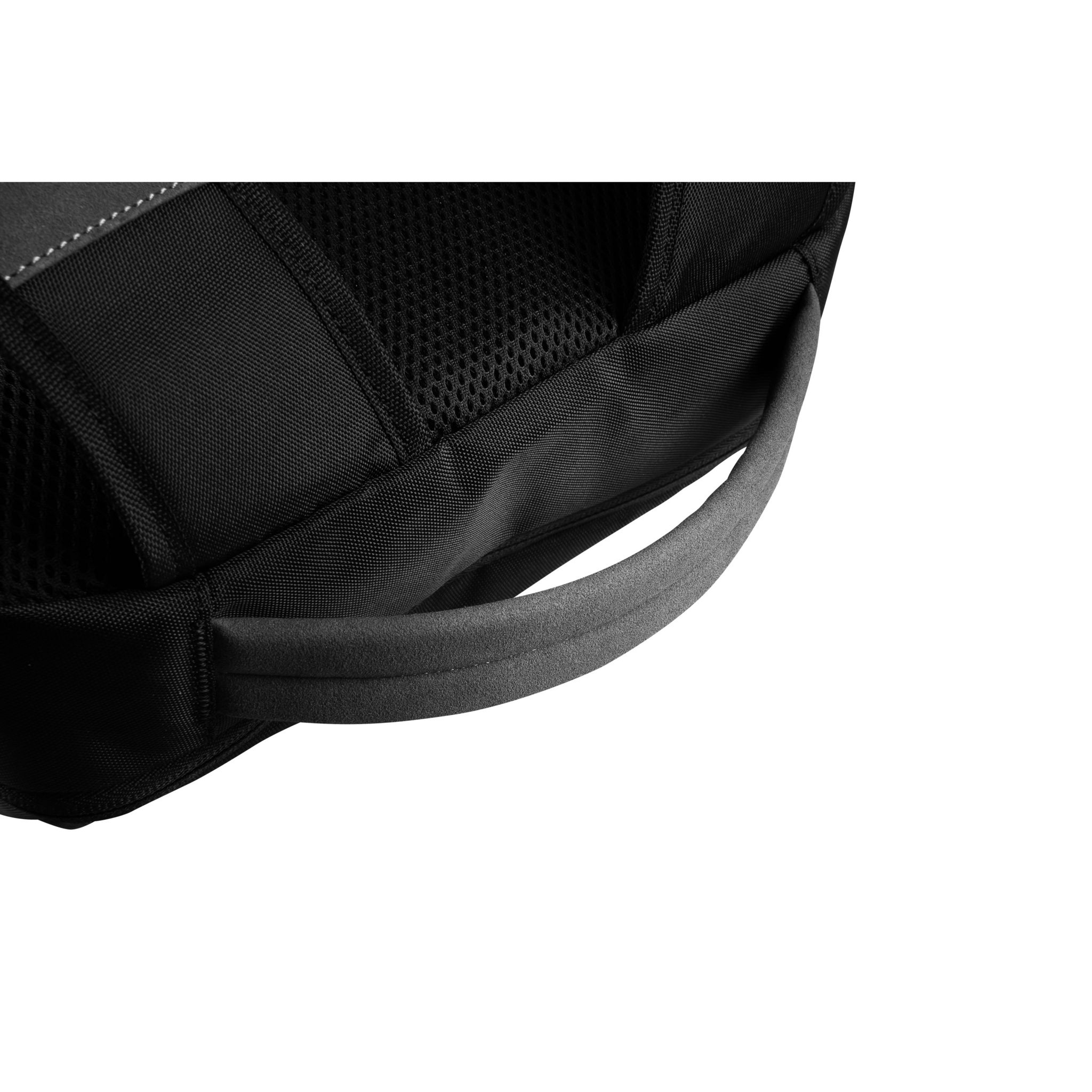 Voir la diapositive 9 : MSI Sac à dos ESSENTIAL - Noir