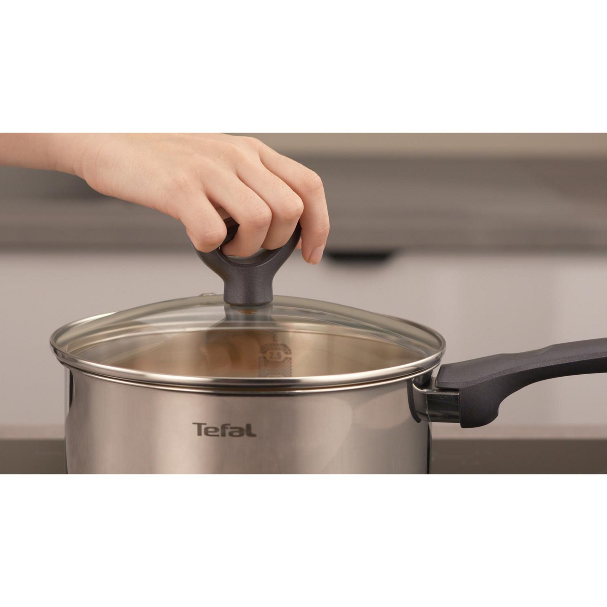 Voir la diapositive 6 : TEFAL Casserole 16cm avec couvercle en verre tous feux dont induction DAILY COOK
