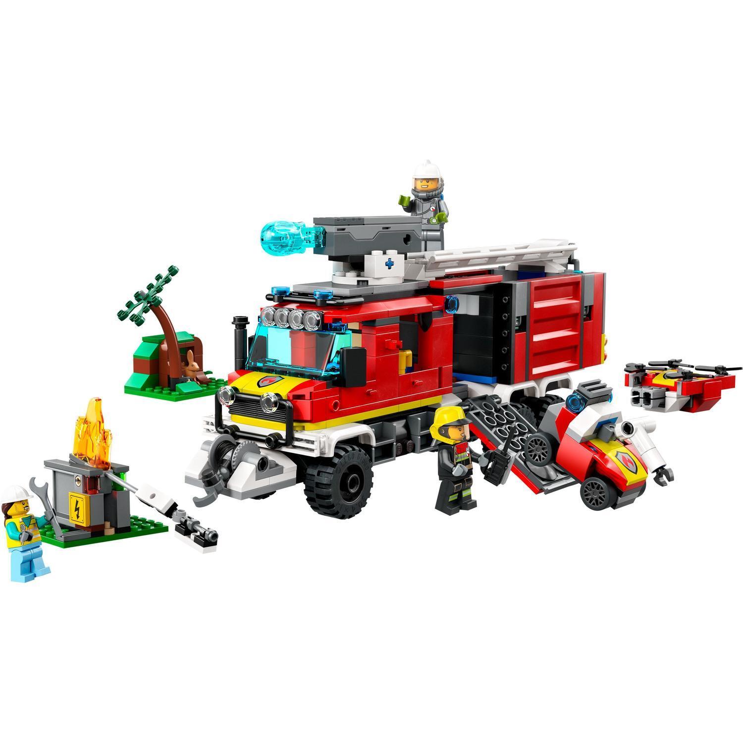 Voir la diapositive 2 : LEGO City 60374 - La camion d'intervention des pompiers