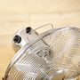 Voir la diapositive 2 : QILIVE Ventilateur de table Q.6729 - Chrome