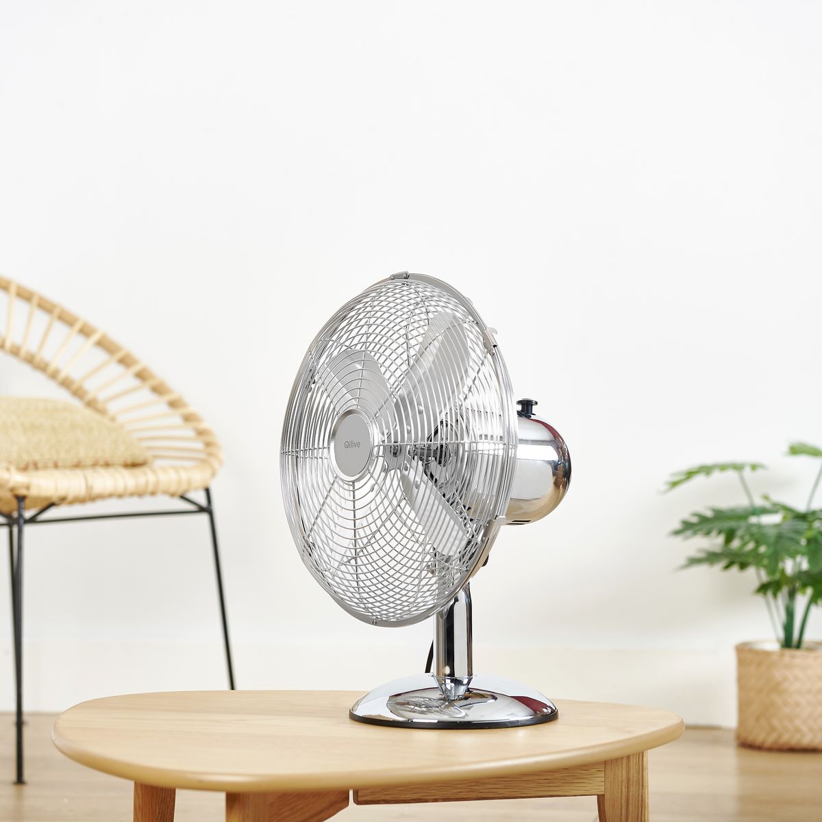 QILIVE Ventilateur de table Q.6729 - Chrome