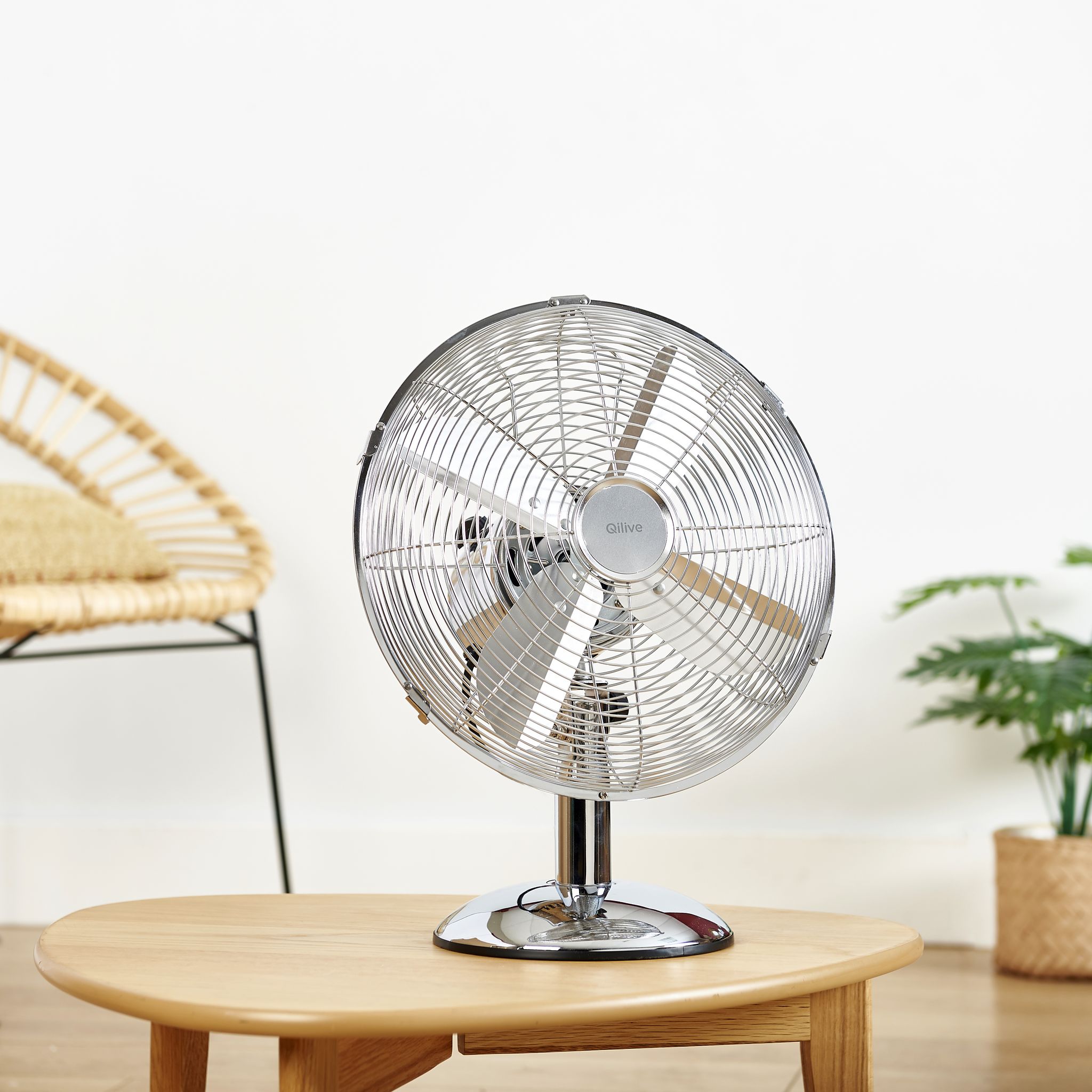 Voir la diapositive 5 : QILIVE Ventilateur de table Q.6729 - Chrome