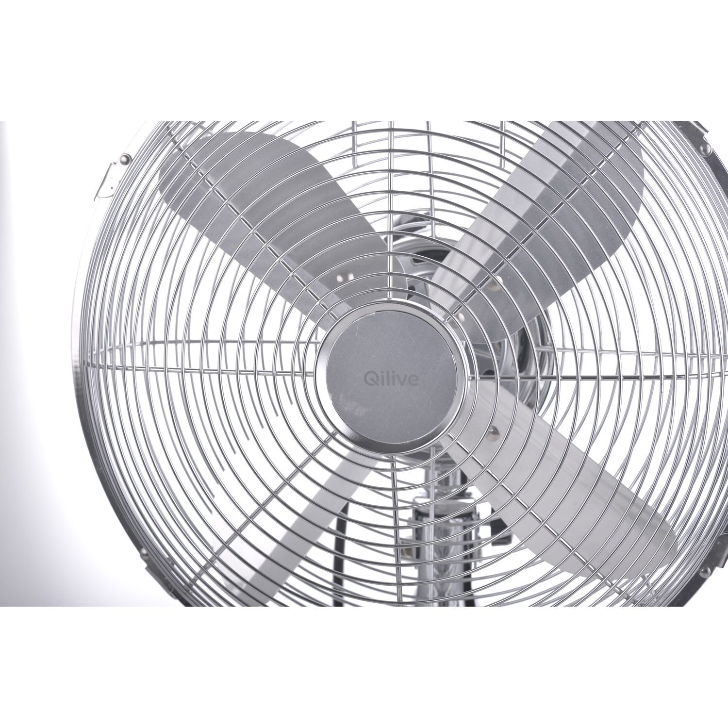 Voir la diapositive 7 : QILIVE Ventilateur de table Q.6729 - Chrome
