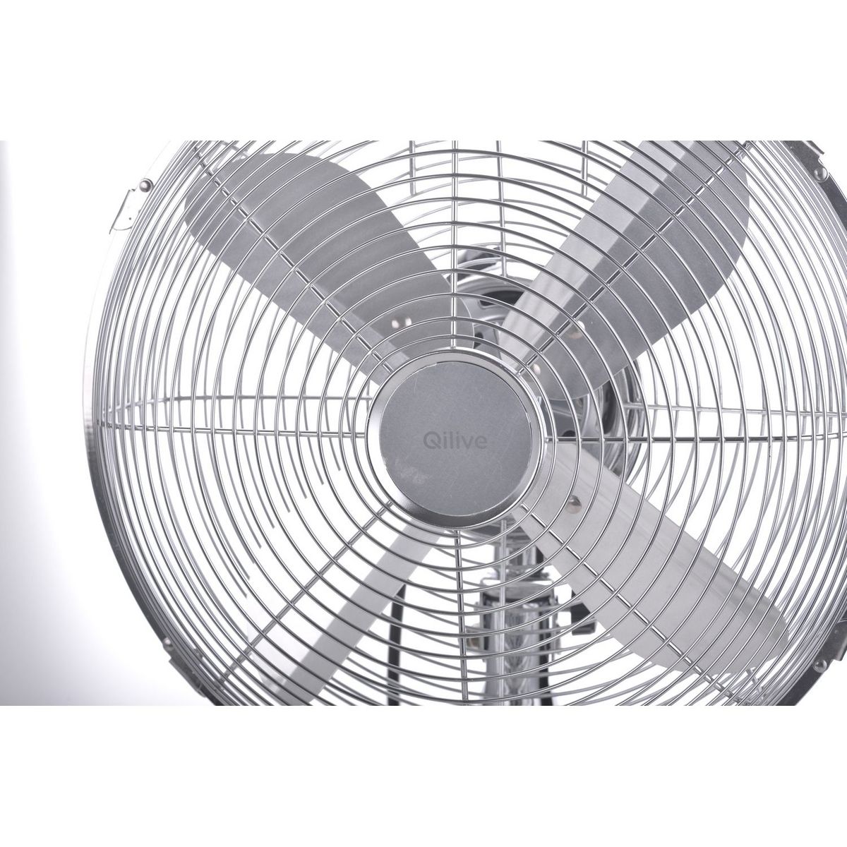 QILIVE Ventilateur de table Q.6729 - Chrome