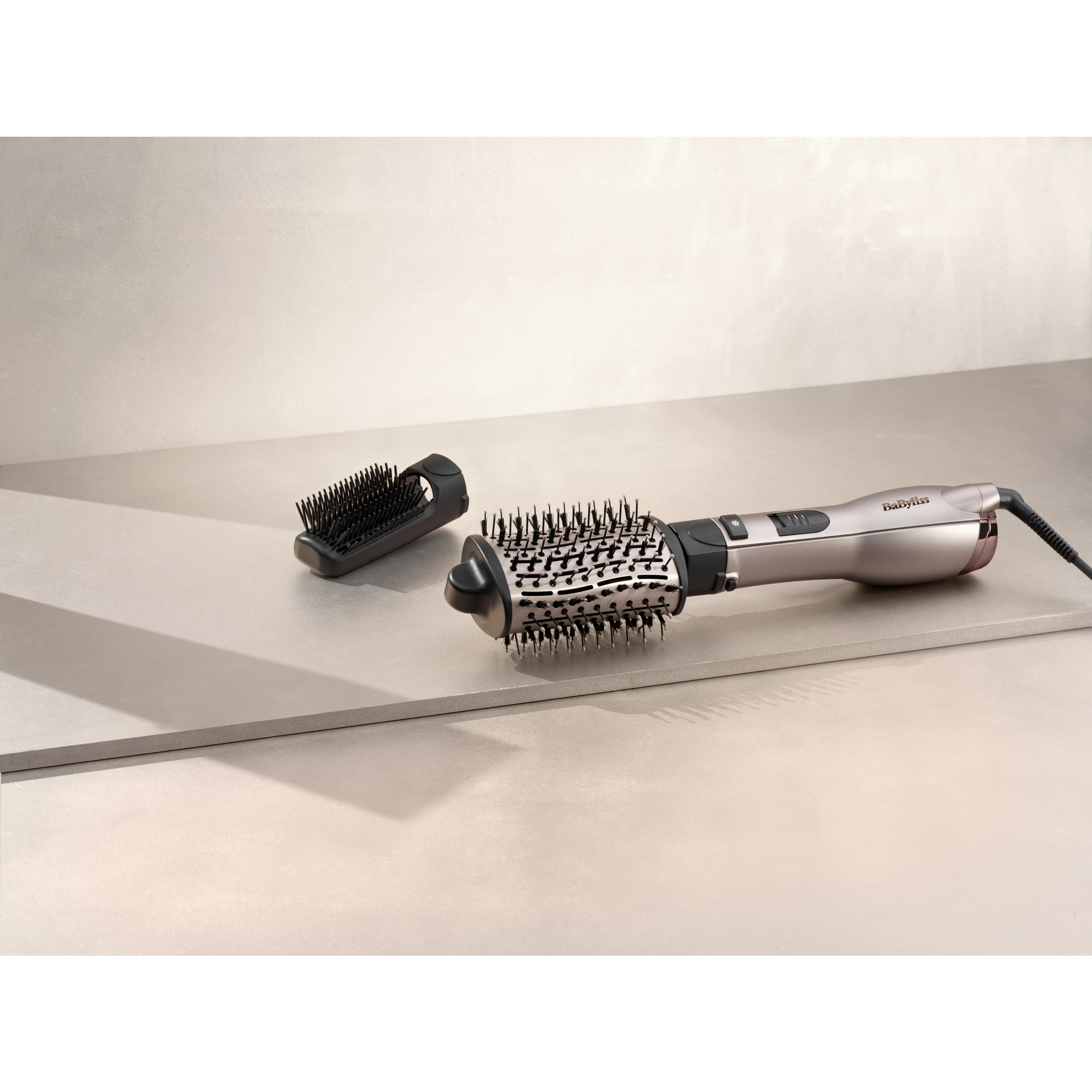 Voir la diapositive 6 : BABYLISS Brosse soufflante SMOOTH VOLUME AS90PE - Rose