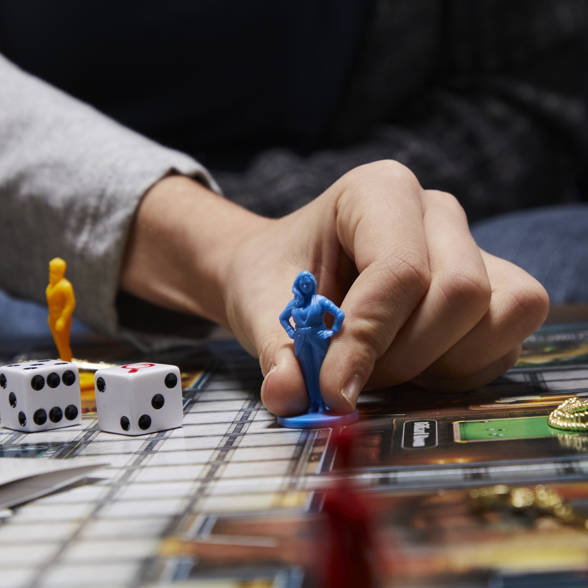 Voir la diapositive 6 : HASBRO Jeu Cluedo