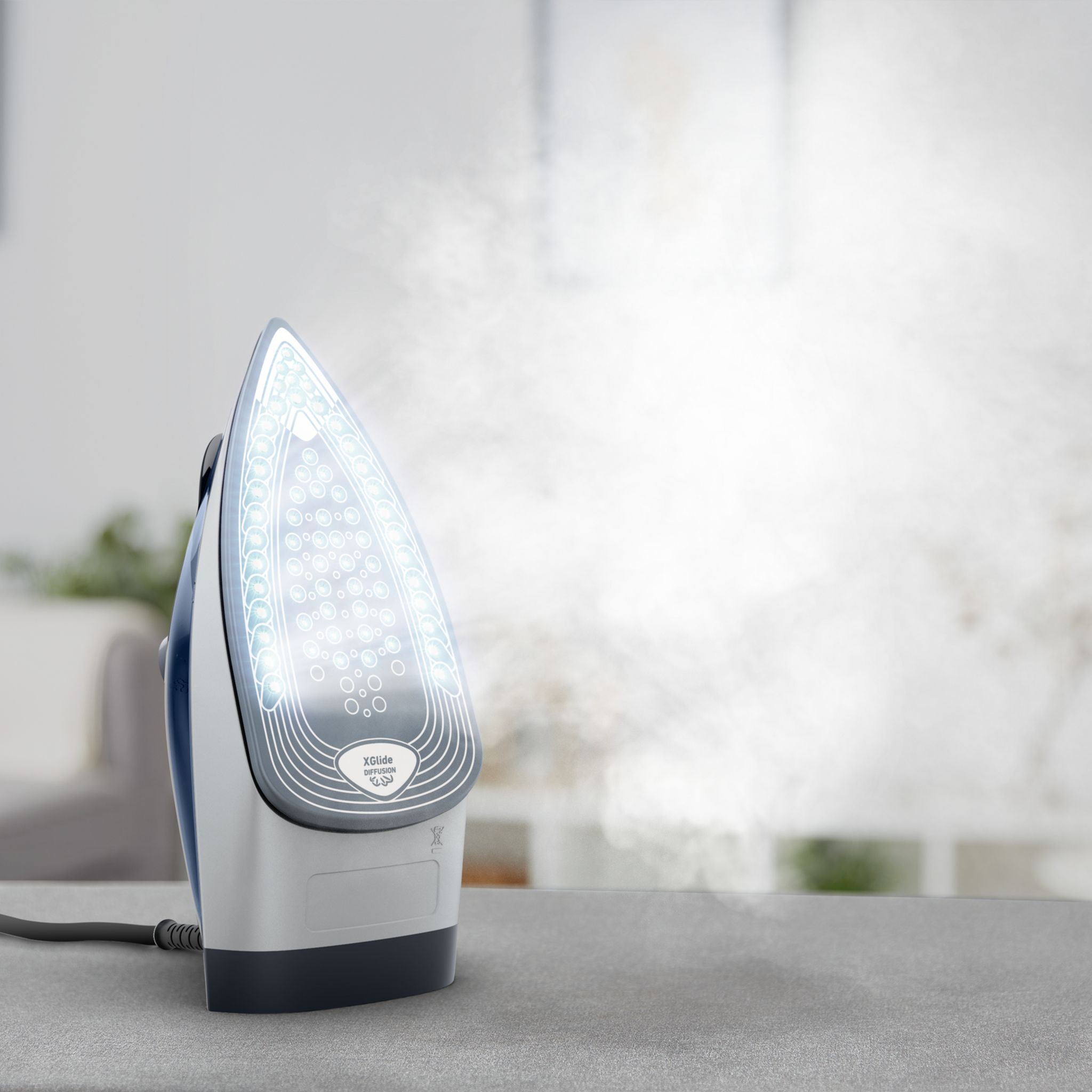 Voir la diapositive 4 : CALOR Fer à repasser FV2852C0 - Bleu