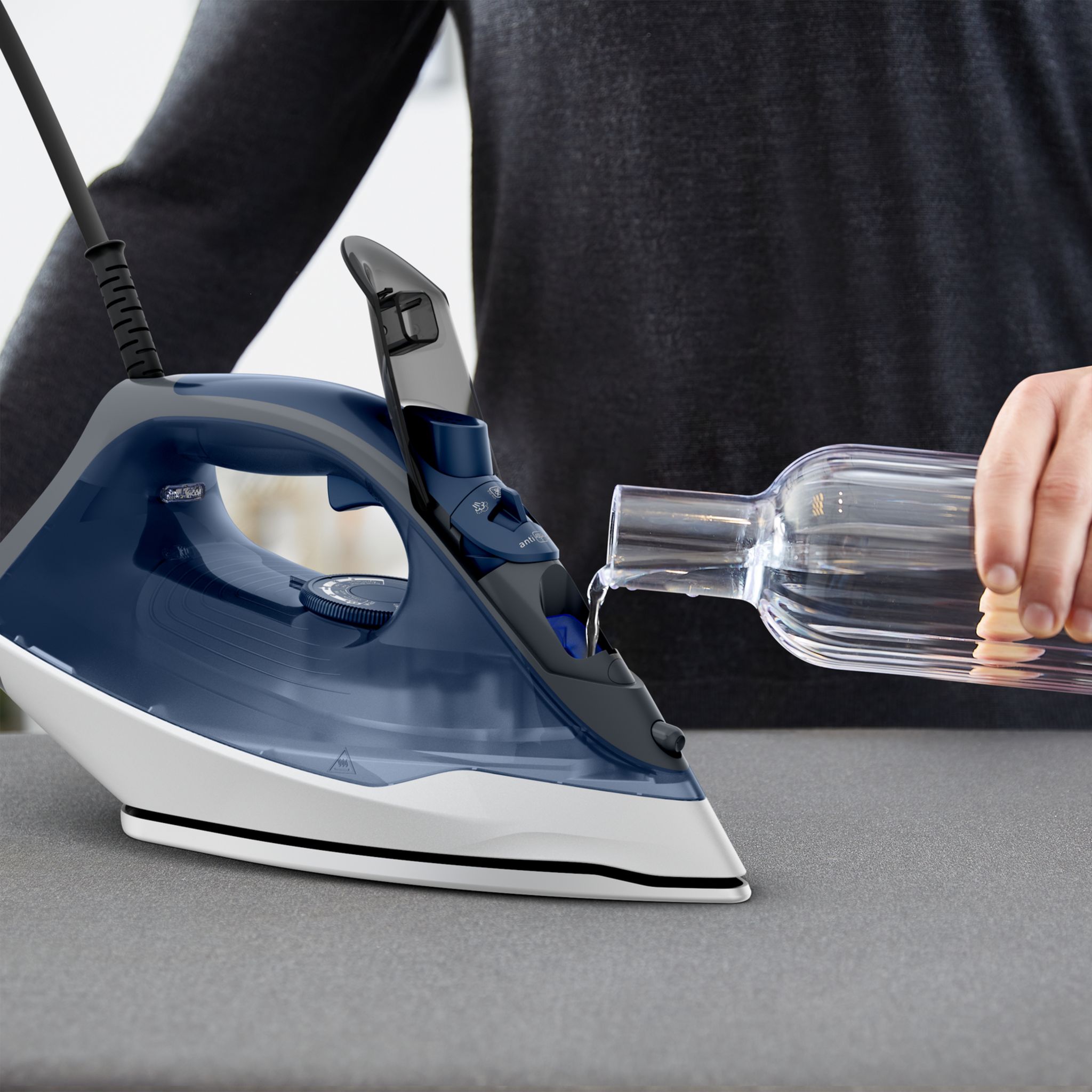 Voir la diapositive 9 : CALOR Fer à repasser FV2852C0 - Bleu