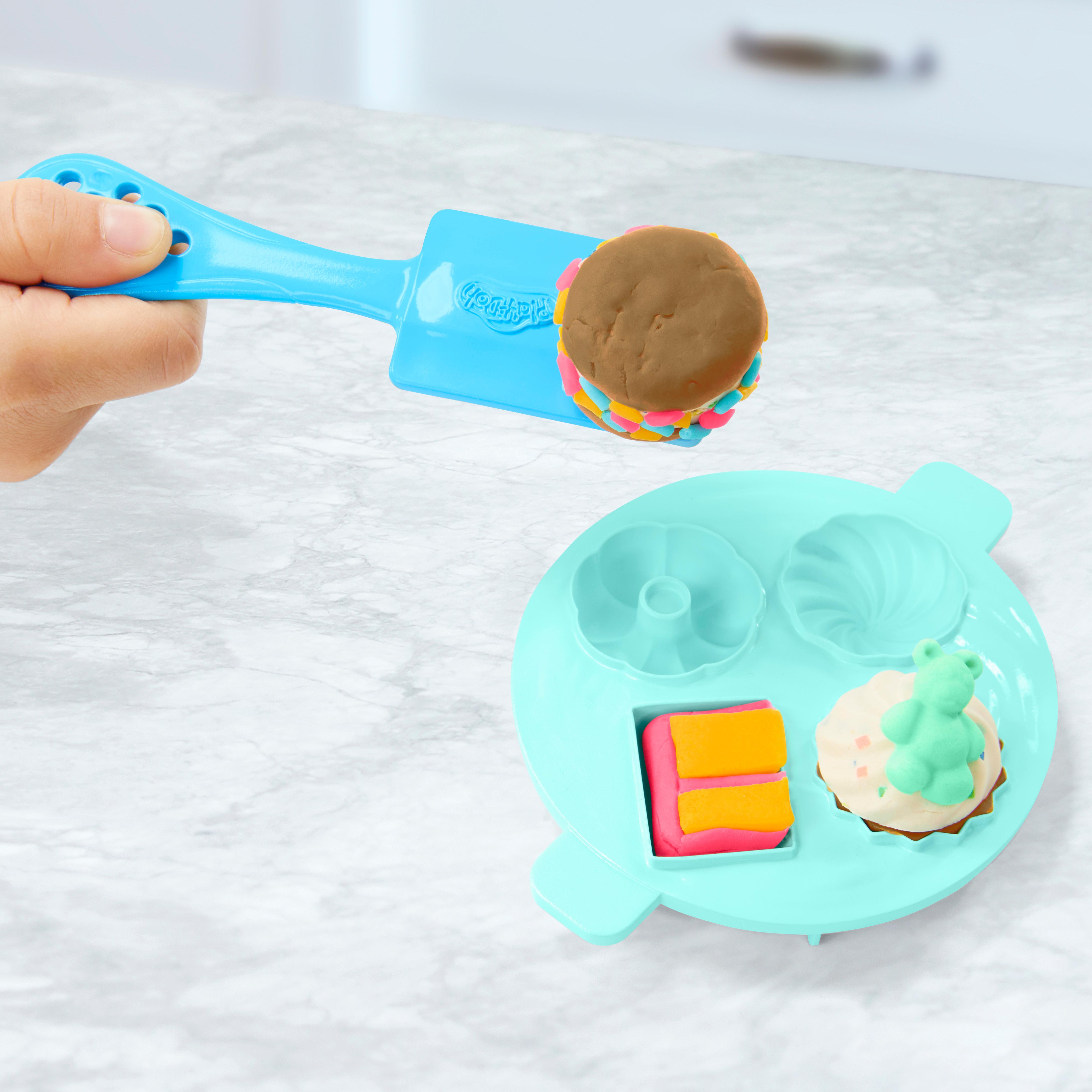 Voir la diapositive 21 : HASBRO Pâte à Modeler - Robot pâtissier Play-Doh