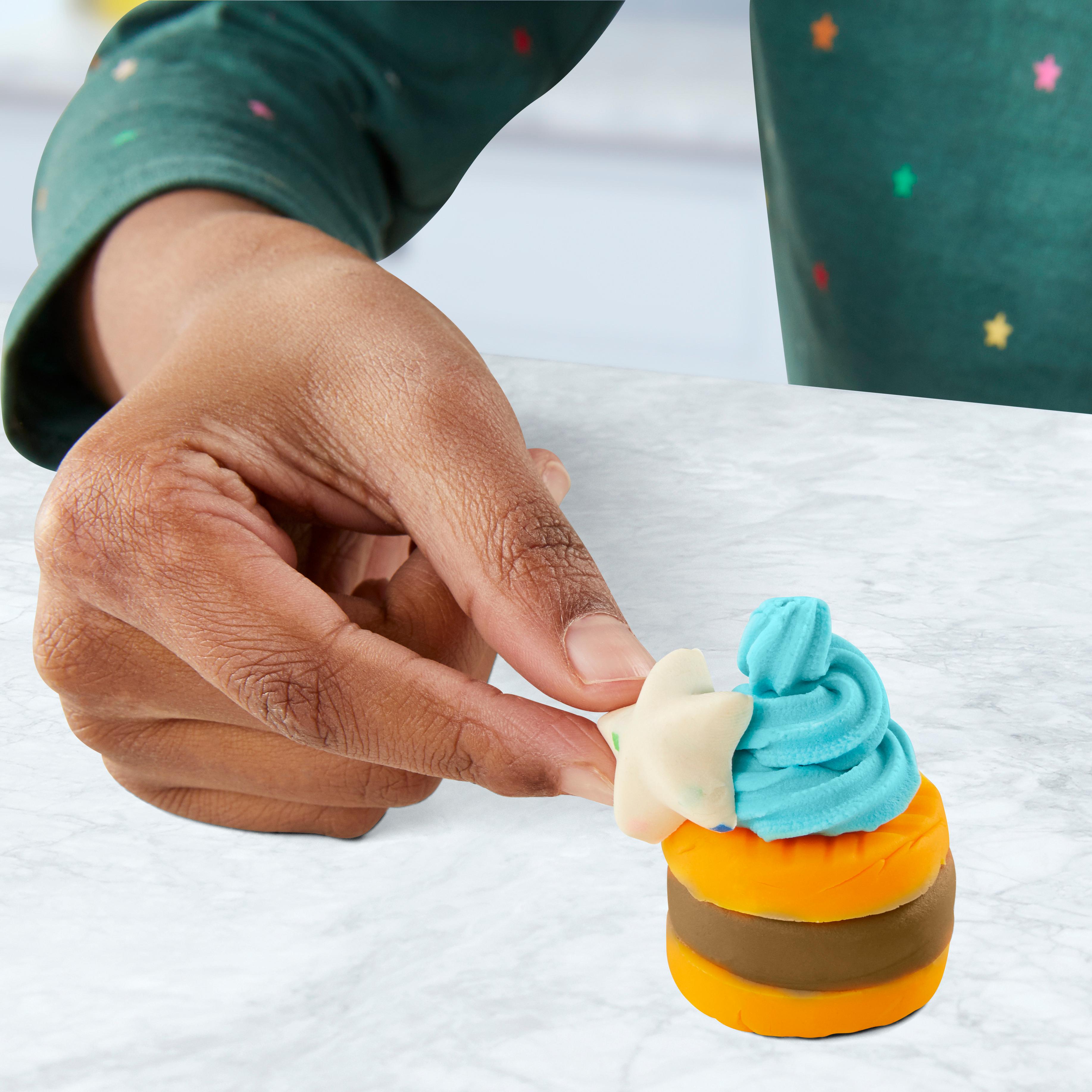 Voir la diapositive 22 : HASBRO Pâte à Modeler - Robot pâtissier Play-Doh