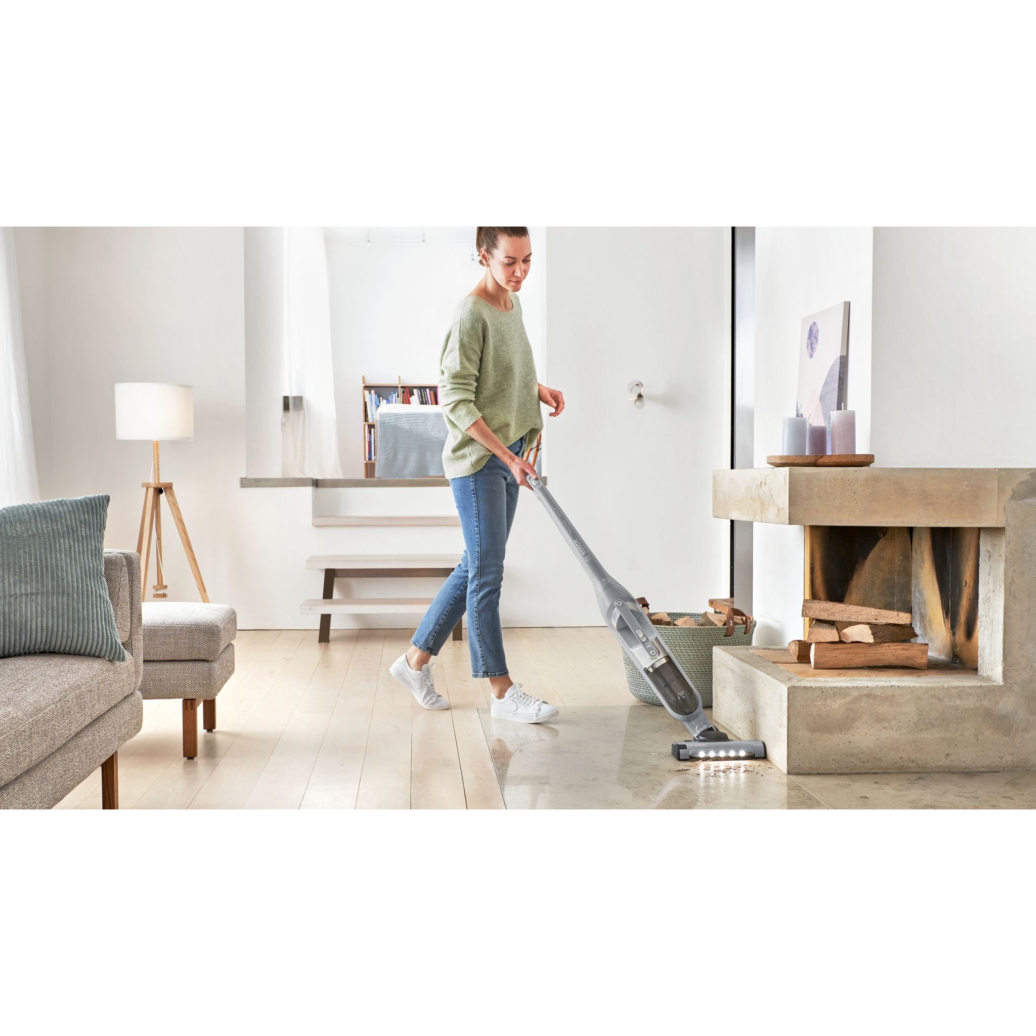 Voir la diapositive 3 : BOSCH Aspirateur balai 2 en 1 BCH3K2301 - Argent