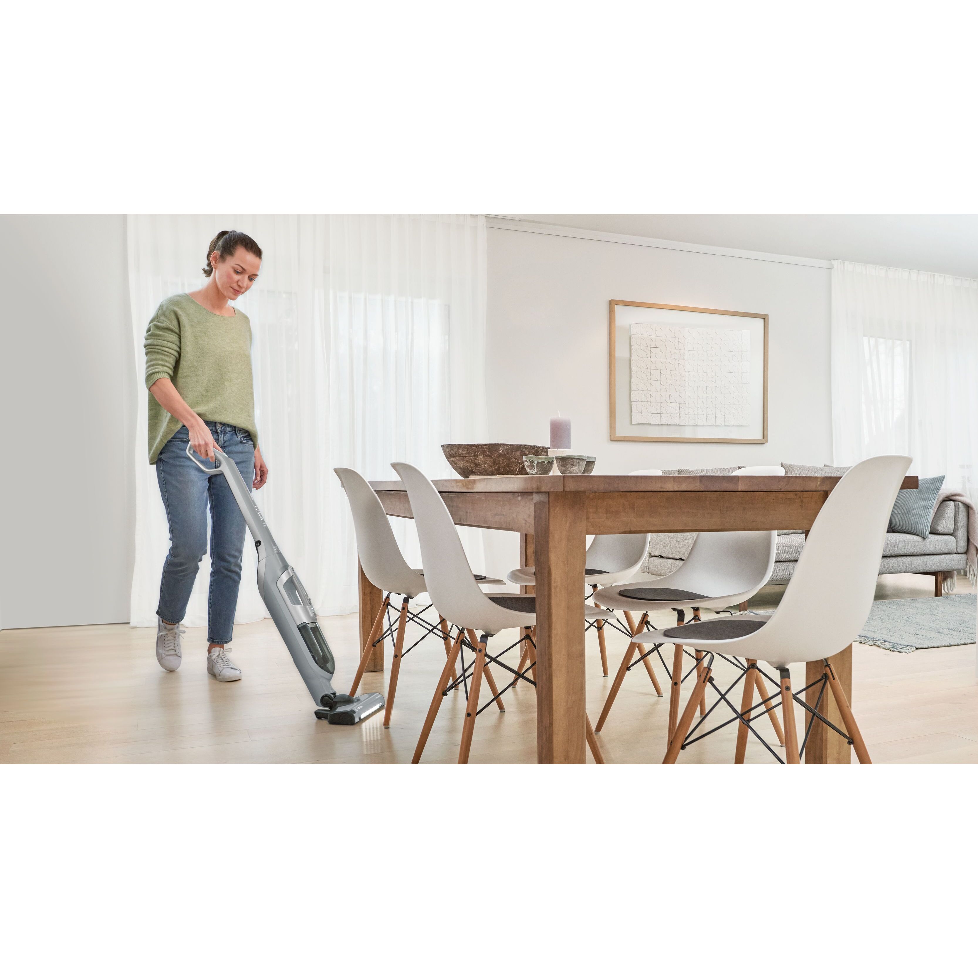 Voir la diapositive 4 : BOSCH Aspirateur balai 2 en 1 BCH3K2301 - Argent